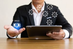 The Role of Digital Banking Performance Benchmarking in Fintech Competition