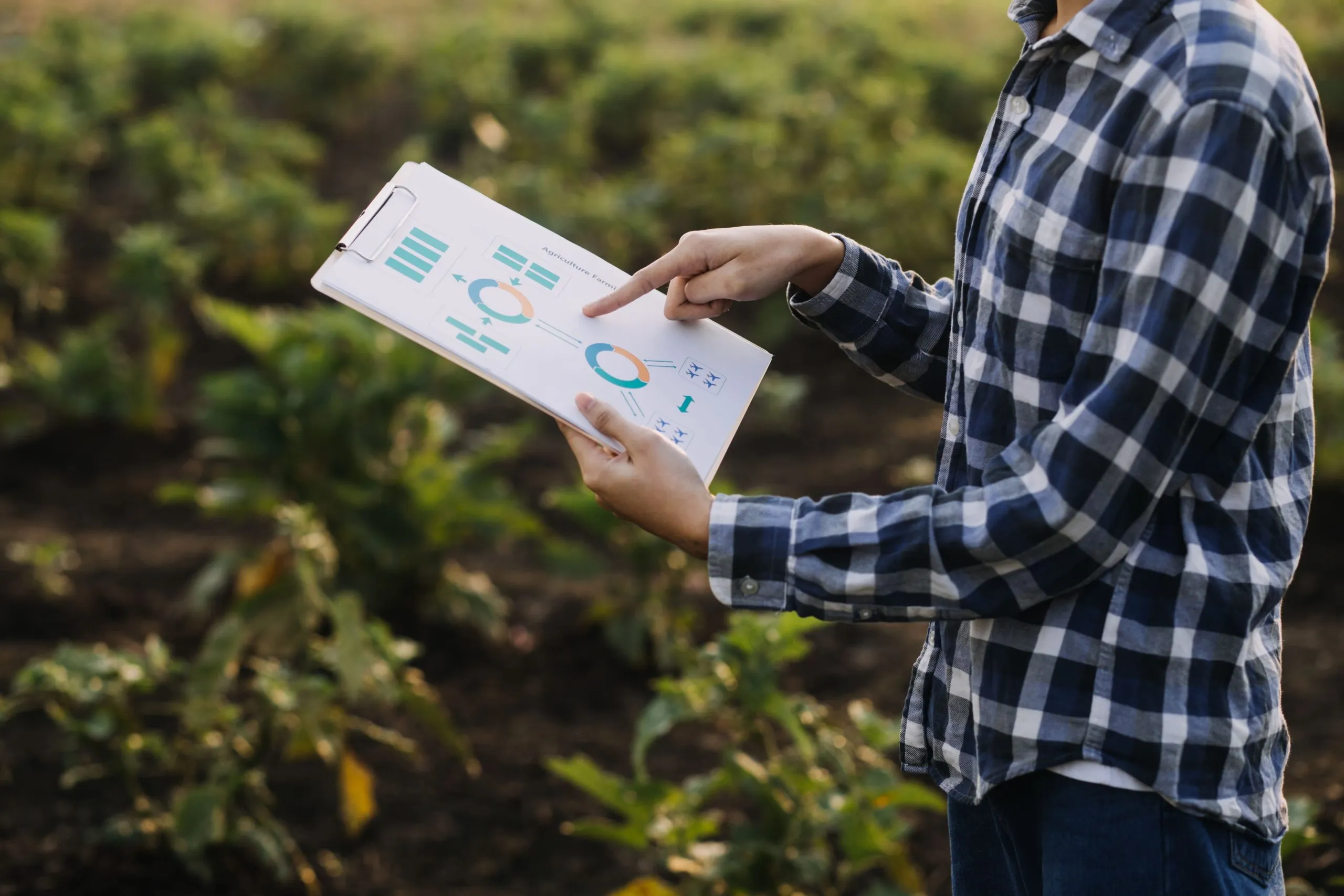 Accelerating AgriTech Innovation Through Competitor Feature Benchmarking agritech-feature-benchmarking-scaled