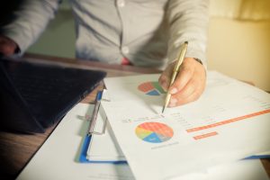 FinTech Lending Financial Benchmarking Reports as a Tool for Risk-Adjusted Growth