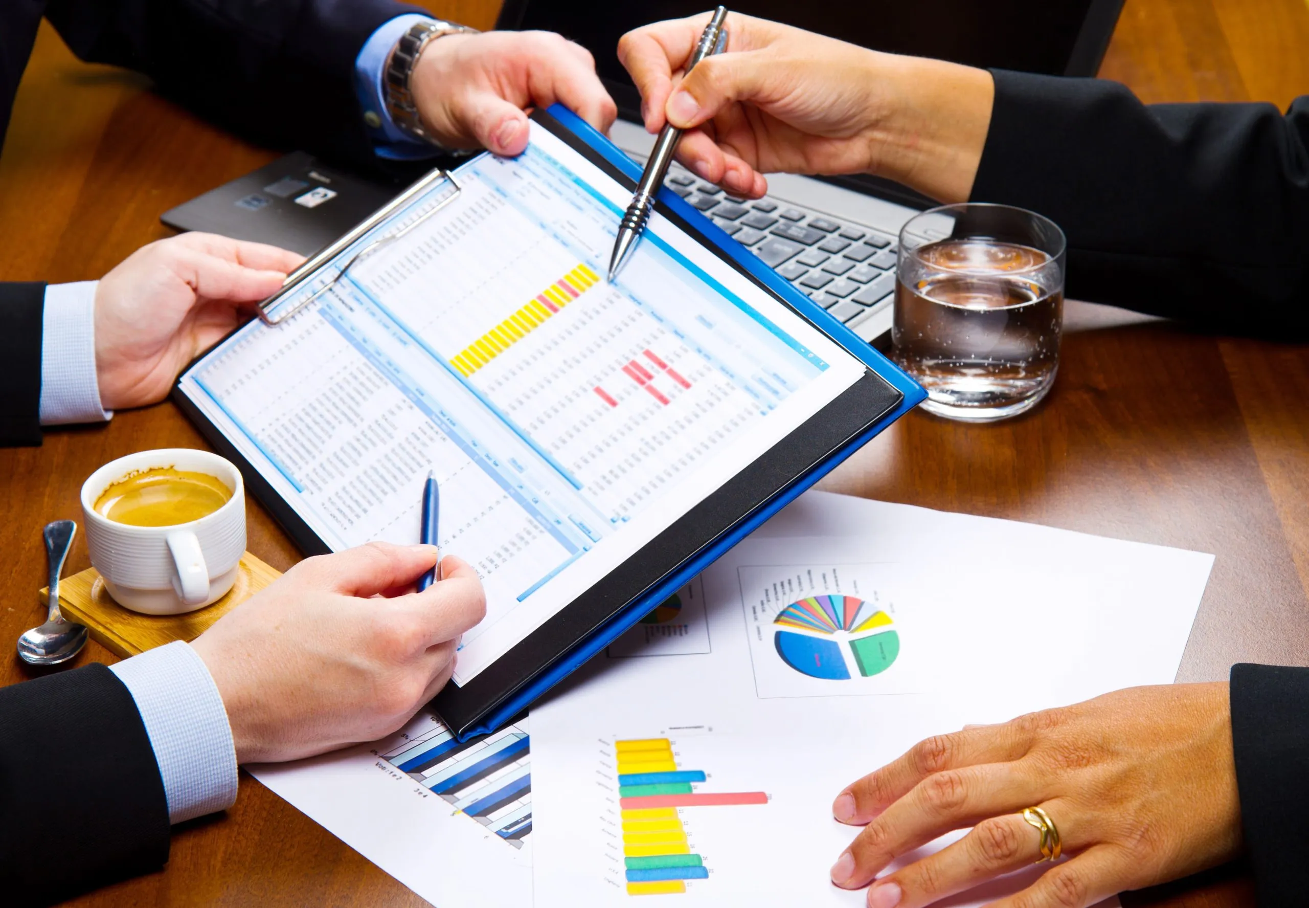 How Businesses Use New Market Opportunity Assessment to Reduce Entry Risk new-market-opportunity-assessment-scaled
