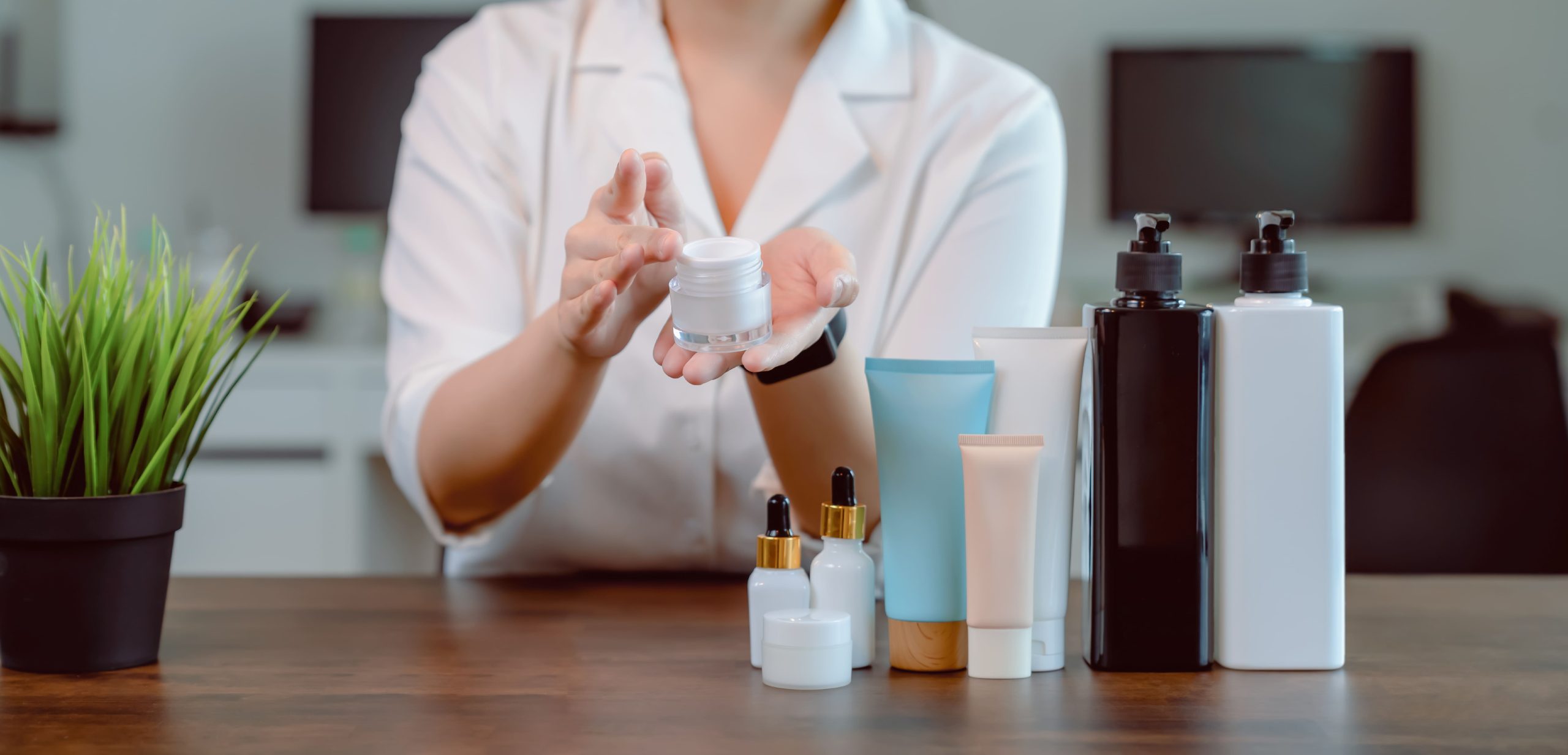 KSA-Moisturizing-Dermatology-Creams-Market-scaled