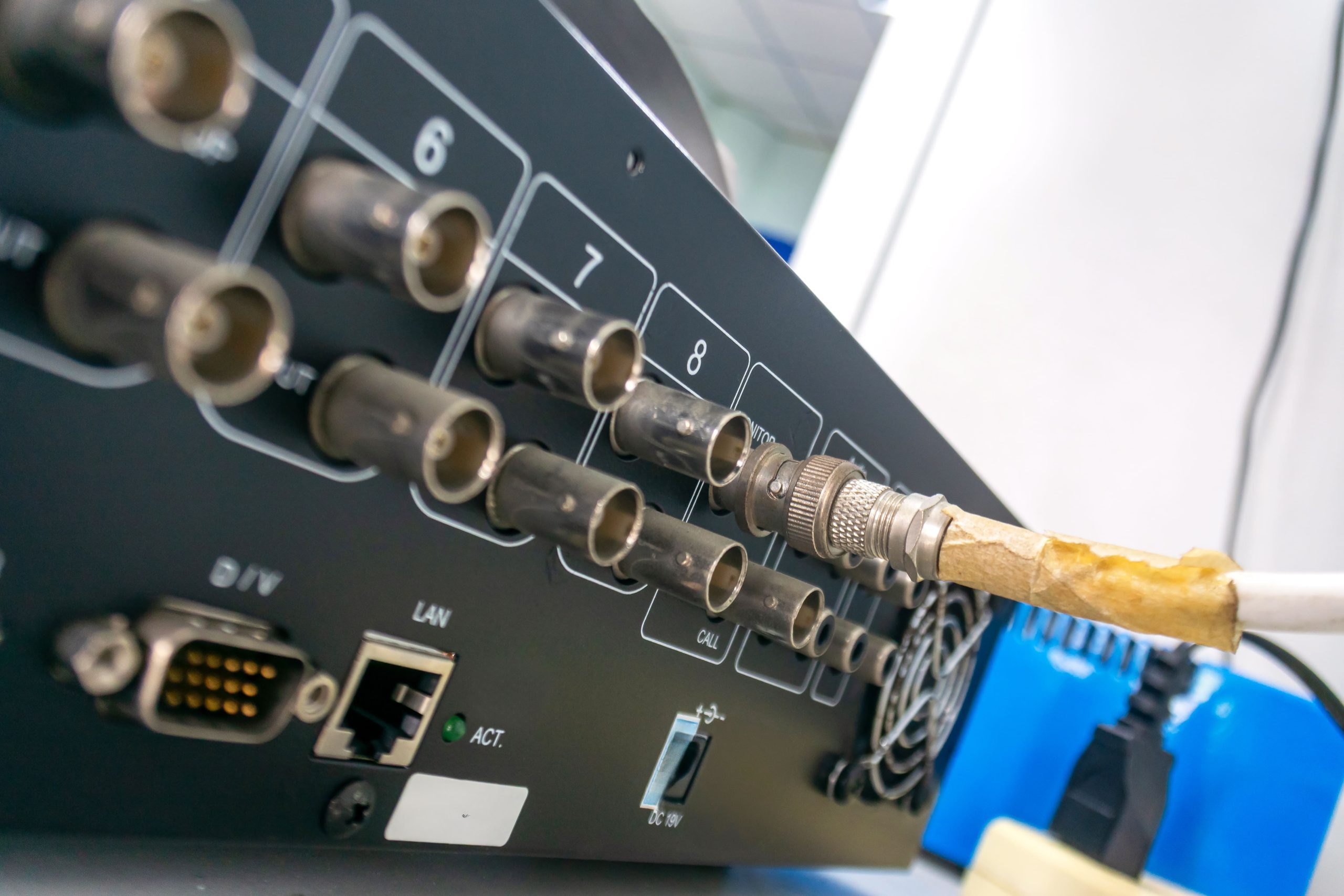 Singapore aircraft circuit breakers Market outlook to 2035 closeup-back-panel-electronic-equipment-office-1-scaled