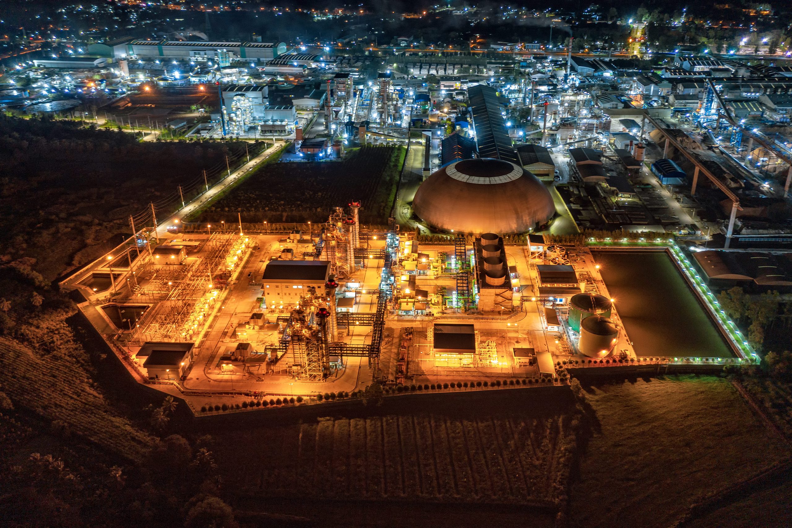 electric-power-plant-substation-illumination-export-oriented-manufacturing-paper-packaging-corrugated-industry-night-1-scaled