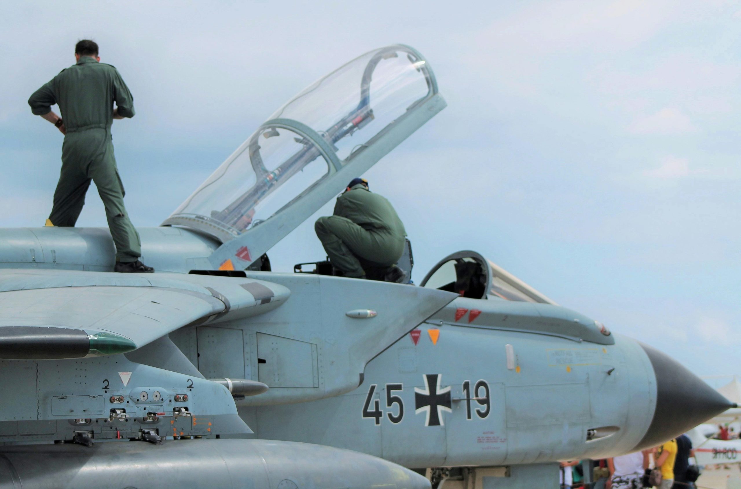 KSA military aviation maintenance repair and overhaul Market outlook to 2035 pexels-josephmartin-5716980-1-scaled