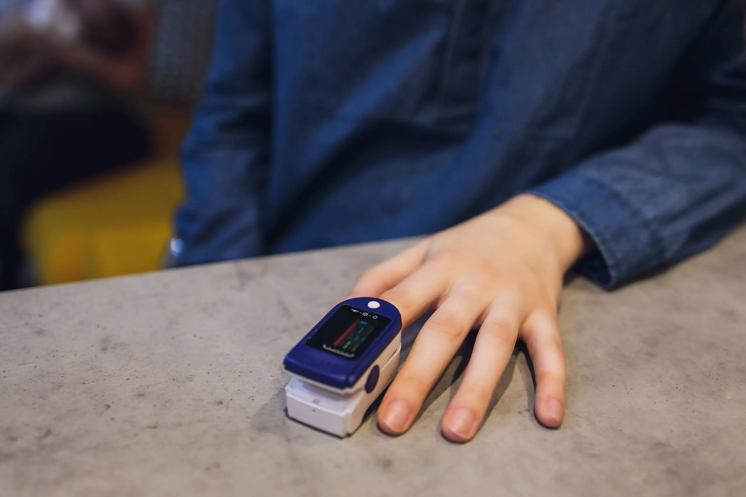 UAE Continuous Glucose Monitoring Devices Market Outlook to 2030 young-woman-using-pulse-oximeter-measure-oxygen-saturation-covid19-pandemic-diseasemedical-home-monitoring-treatment-1-scaled