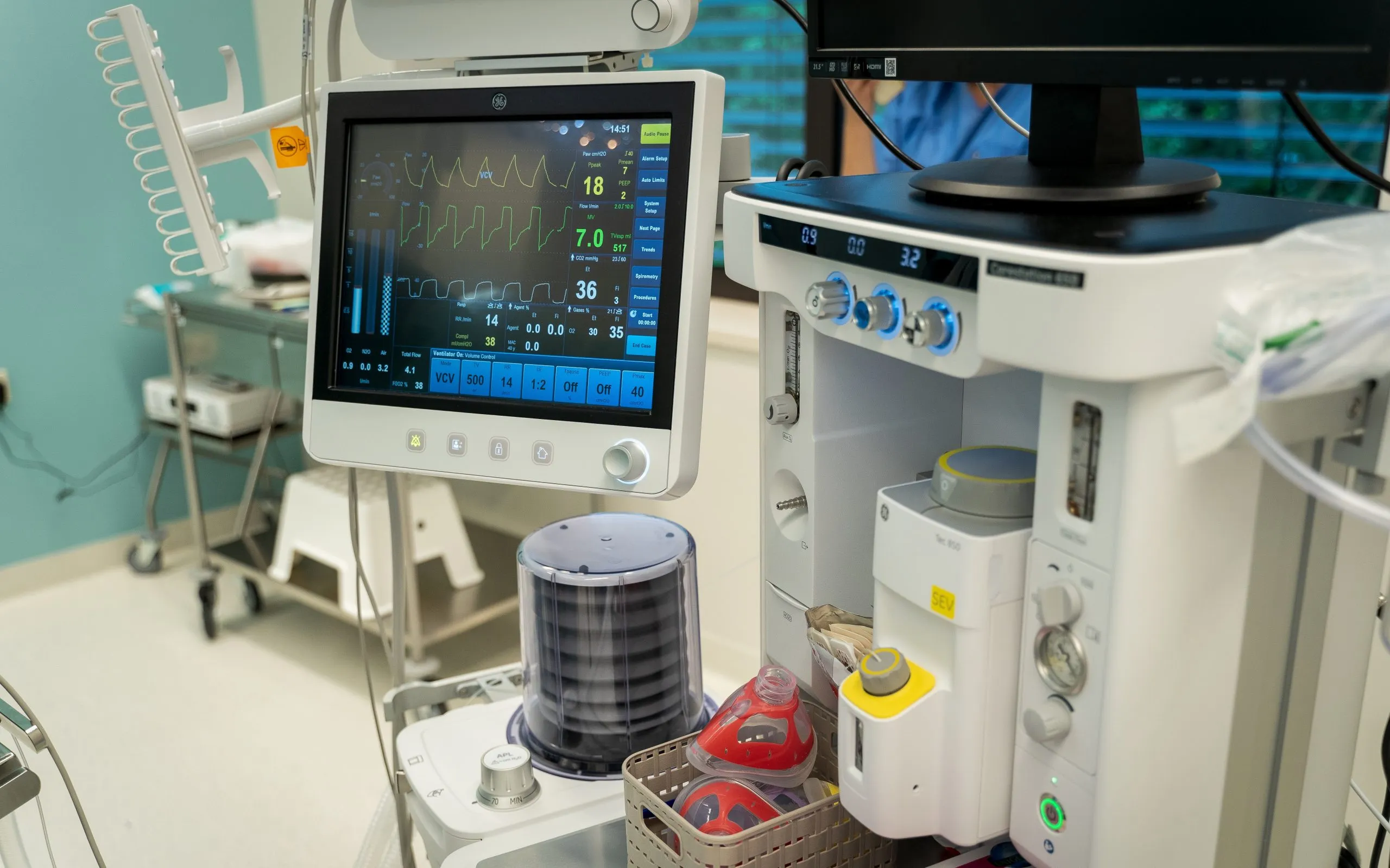 UAE Echocardiography Equipment Market Outlook 2030 anesthetic-machine-located-operating-room-scaled