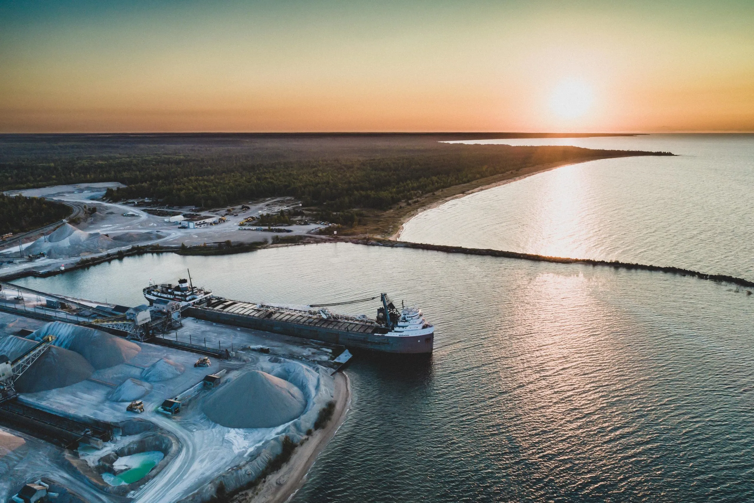 Australia naval gas turbine Market outlook to 2035 boat-loading-river-2-scaled
