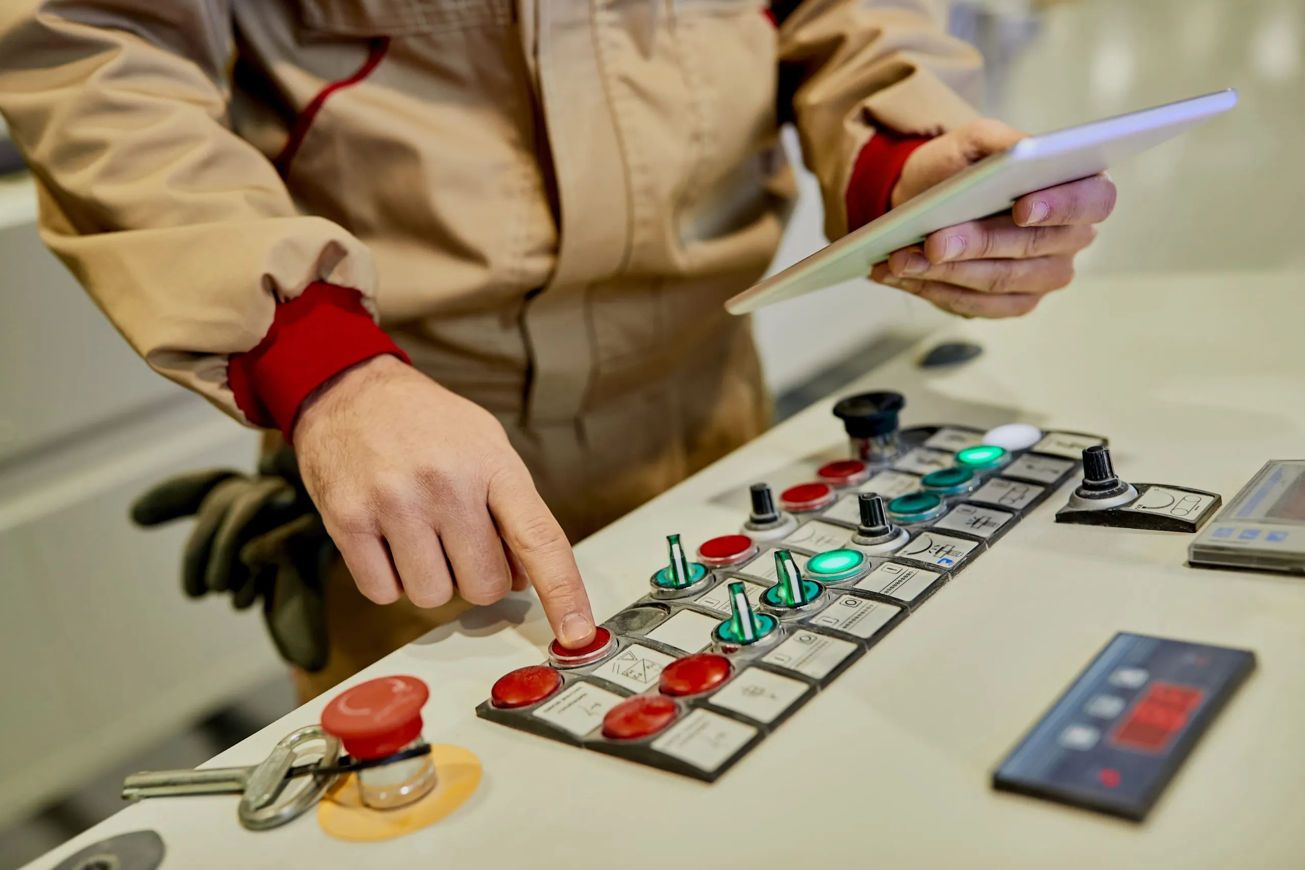 USA Electronic Control Units (ECUs) Market Outlook 2030 closeup-worker-operating-automated-machine-wood-processing-factory-1-scaled
