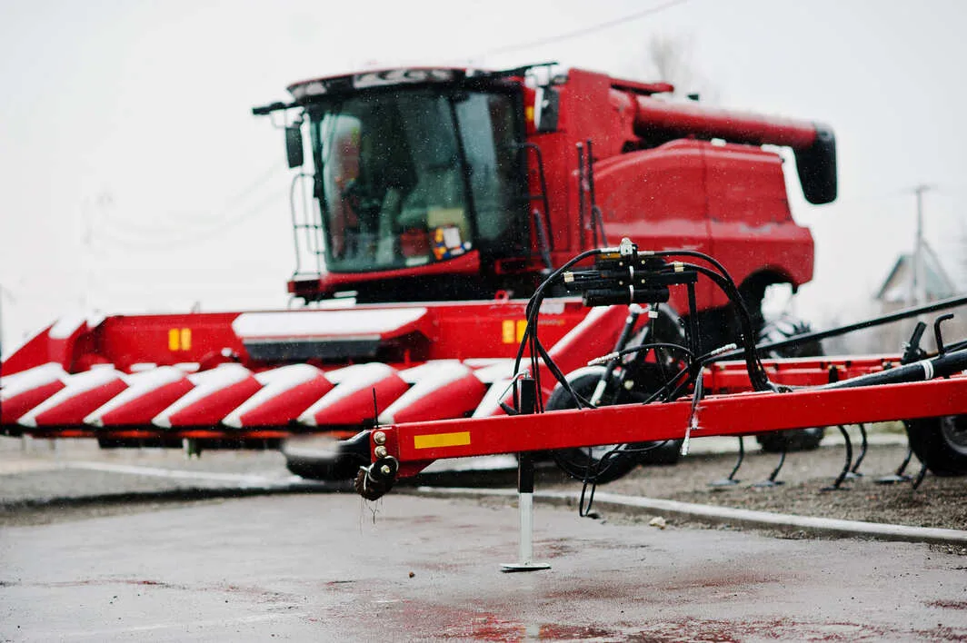 USA Combine Harvester Market Outlook to 2035 new-red-agricultural-seeder-close-up-view-background-combine-1
