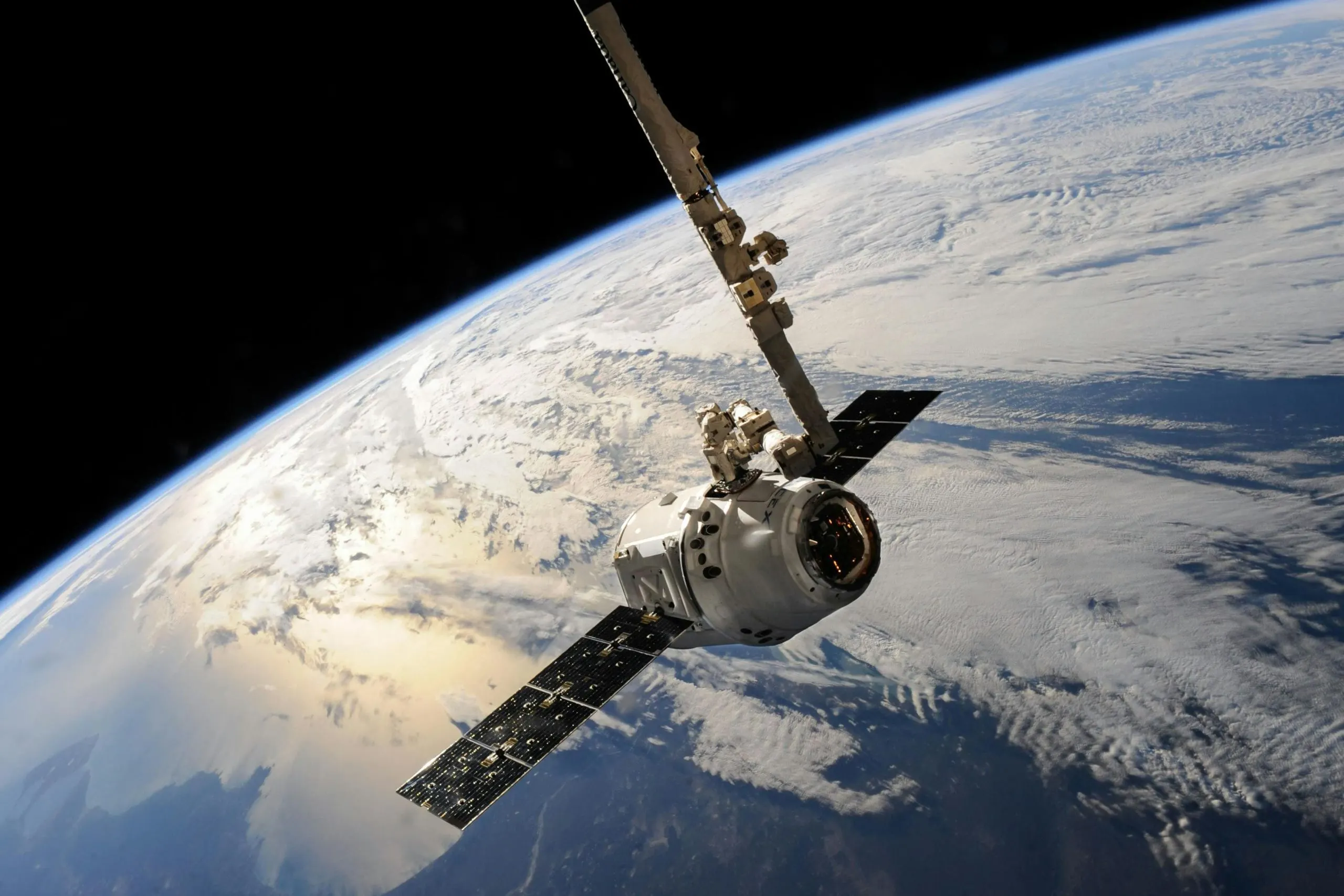 Israel satellite payload Market outlook to 2035 pexels-spacex-586056-1-scaled