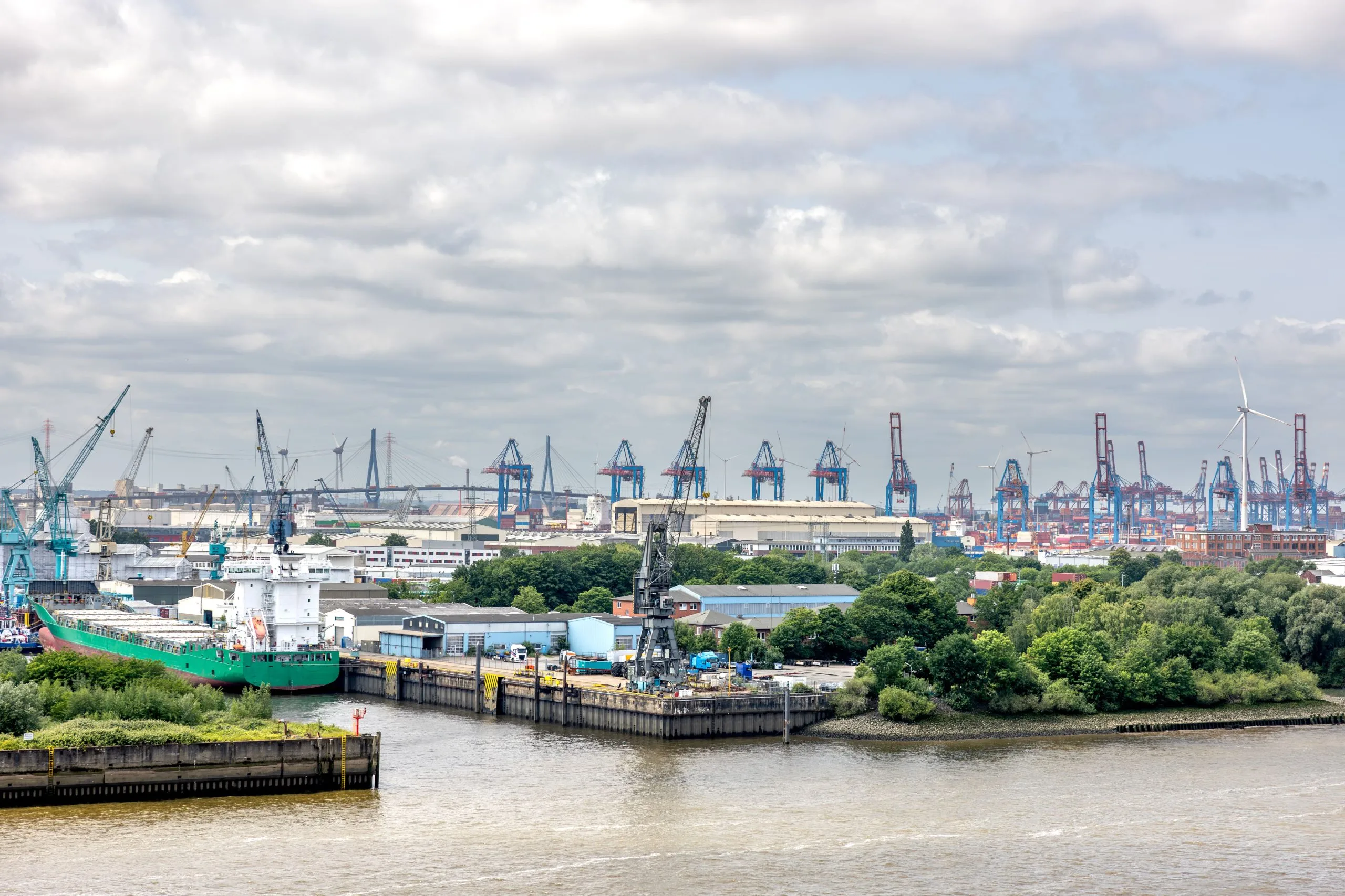 Australia naval isr Market outlook to 2035 port-cranes-cargo-ship-industrial-skyline-1-scaled