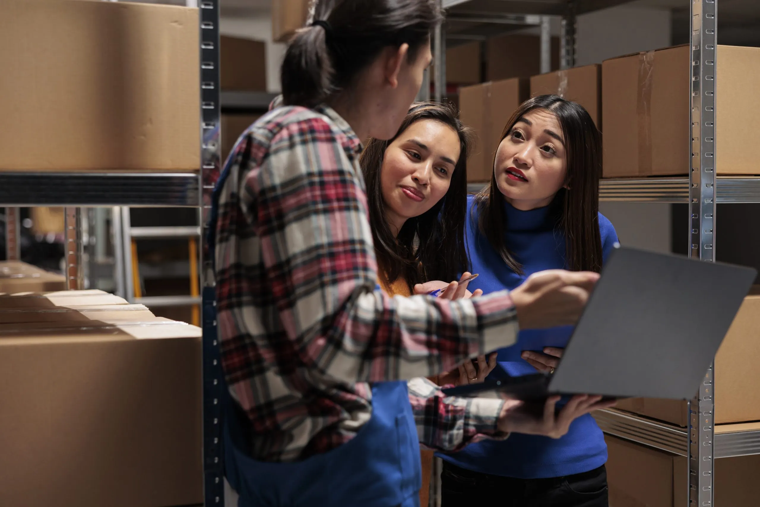 Procurement Optimization and Automation Supplier Evaluation in Singapore’s $9Bn Logistics Hub procurement-research-in-logistics-warehousing-sector-in-singapore-scaled