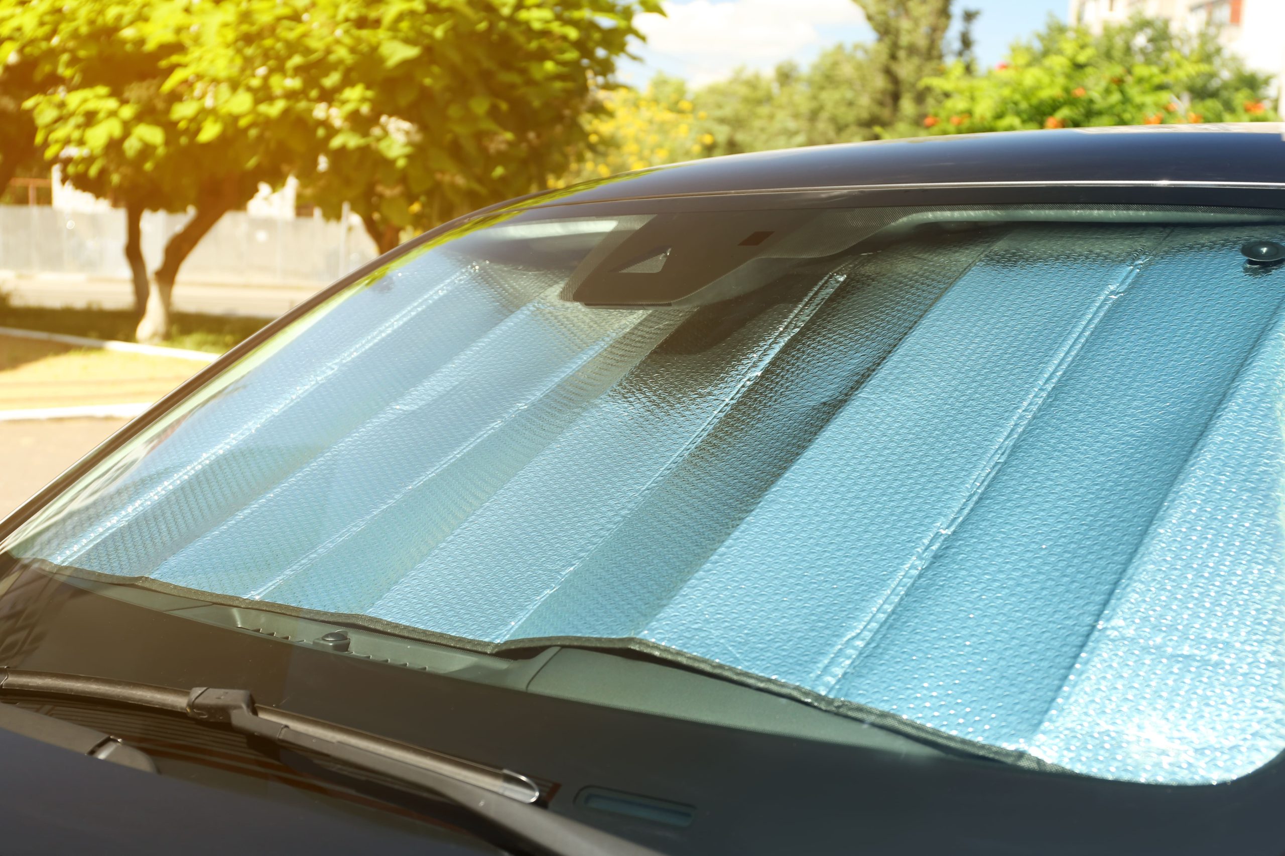 USA Sun Visors Market Outlook 2030 sun-shade-windshield-inside-car-closeup-heat-protection-1-scaled