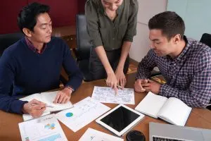 Why Conduct a Philippines Education Employee Engagement Buyer Behavior Survey to Understand Student Decision Drivers?