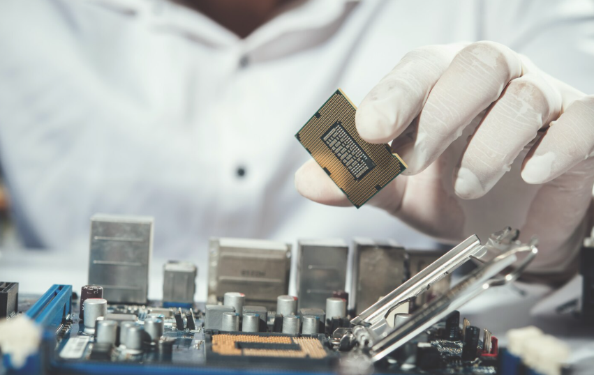 Qatar-Semiconductor-Manufacturing-Market