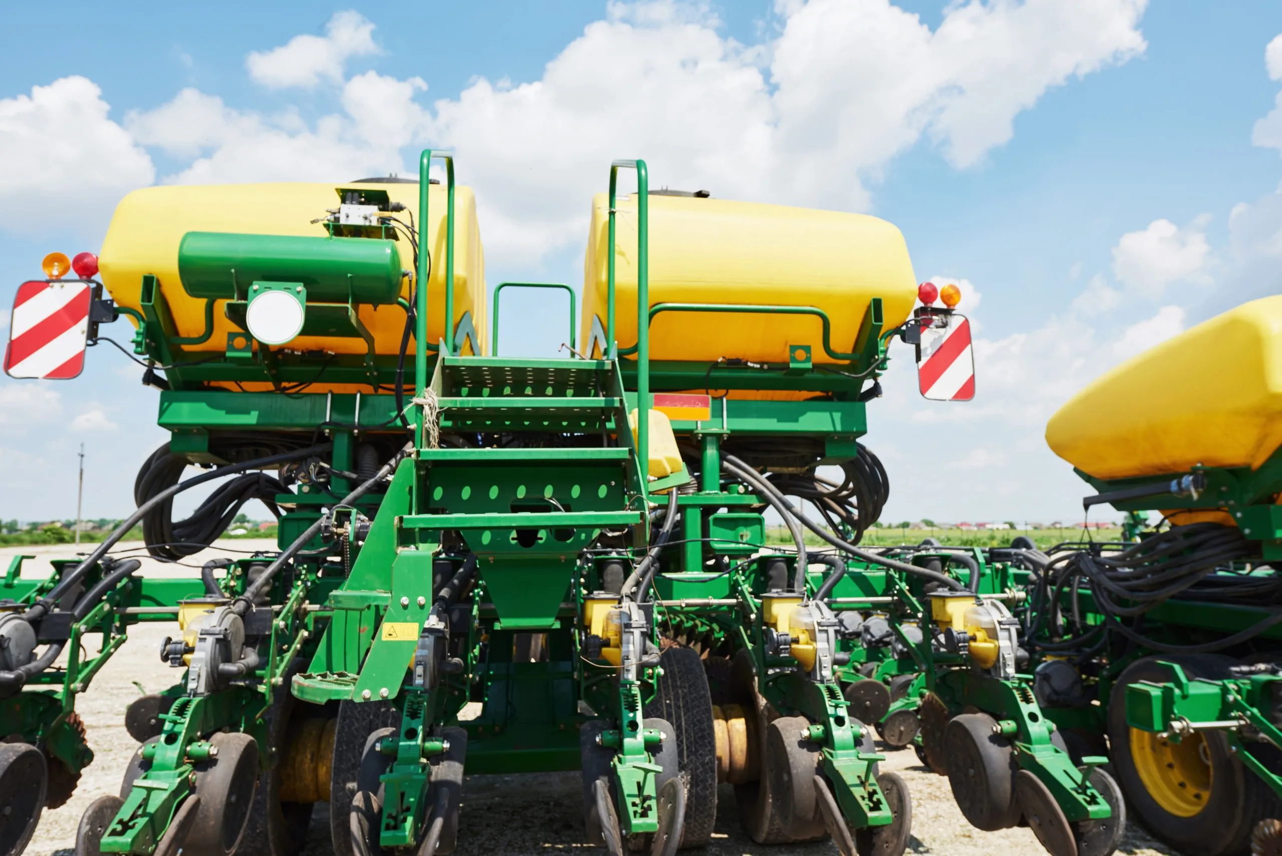 US Farm Machinery Powertrain Market Advances Toward 2035 with Tier 4 Compliance and Rising Hybrid Adoption USA-agricultural-engine-and-powertrain-industry-scaled