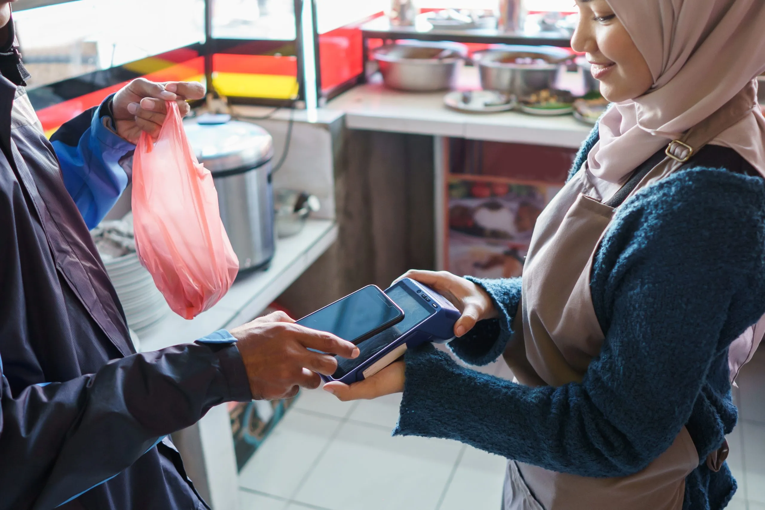 UAE Retail Product Brand Perception Survey to Strengthen Positioning in a $100Bn Retail Landscape uae-retail-product-brand-perception-survey-scaled