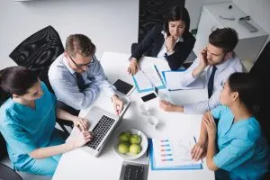 How Can a USA Healthcare Employee Engagement NPS Benchmarking Survey Improve Staff Retention?
