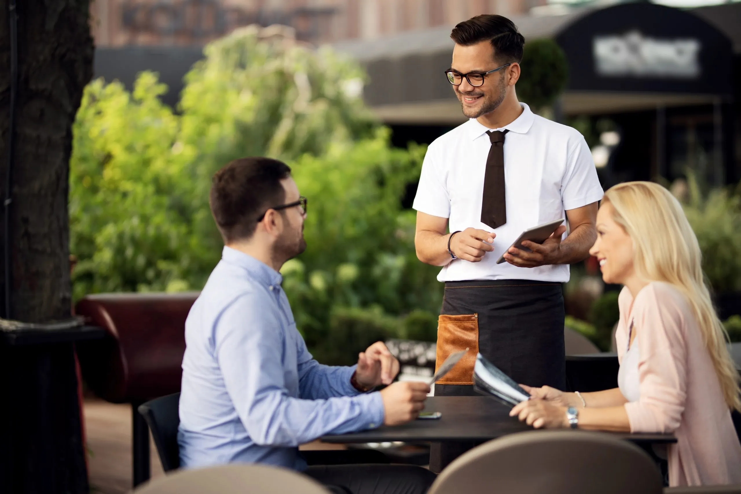 Vietnam Hospitality Brand Service Quality Survey to Elevate Guest Experience in a Growing Tourism Market vietnam-hospitality-brand-service-quality-survey-scaled