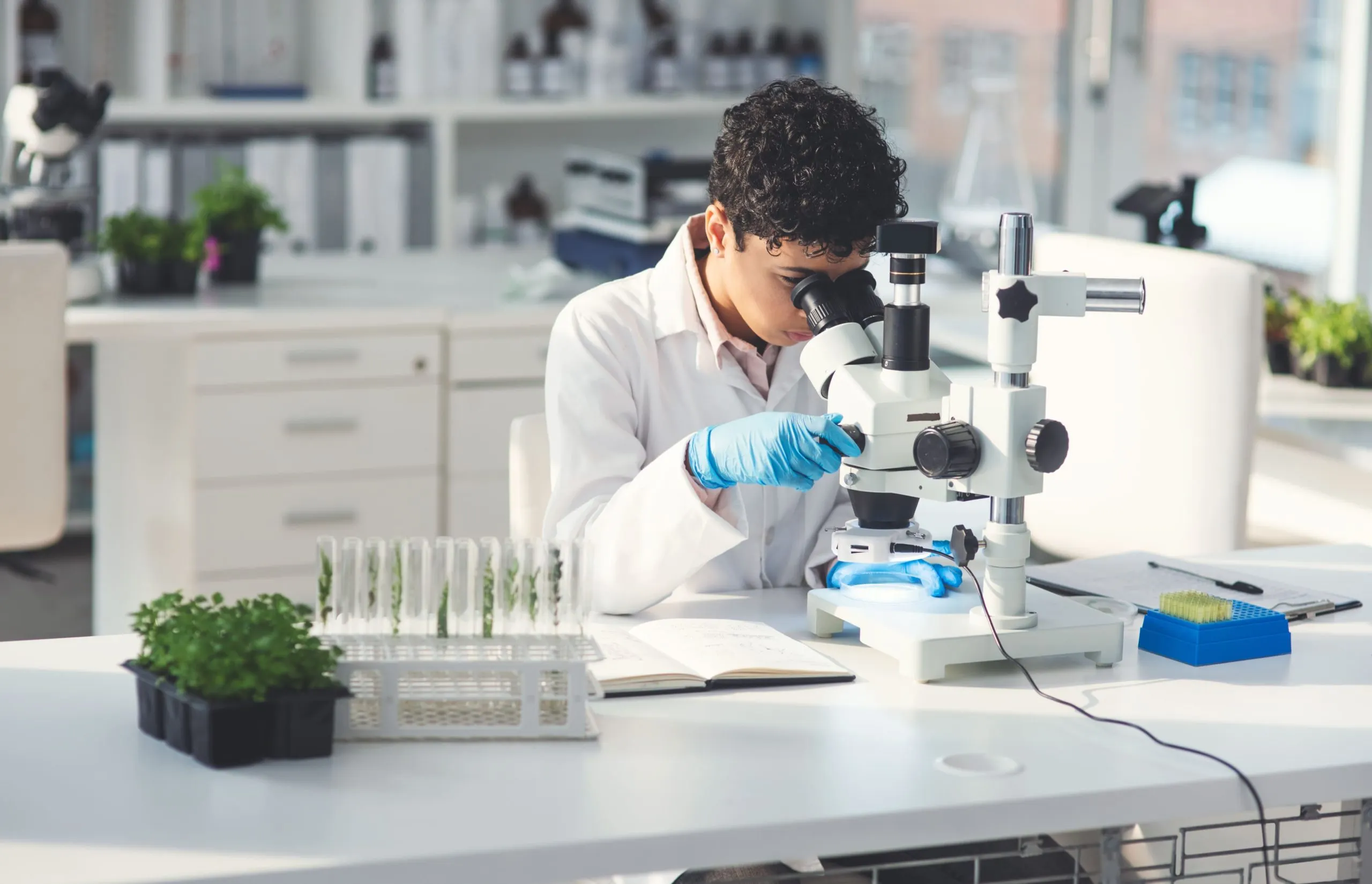 South Africa Diagnostic Labs Market Heads Forward as NHLS Supports 47 CD4 Testing Labs Nationwide South-Africa-diagnostic-labs-industry-scaled