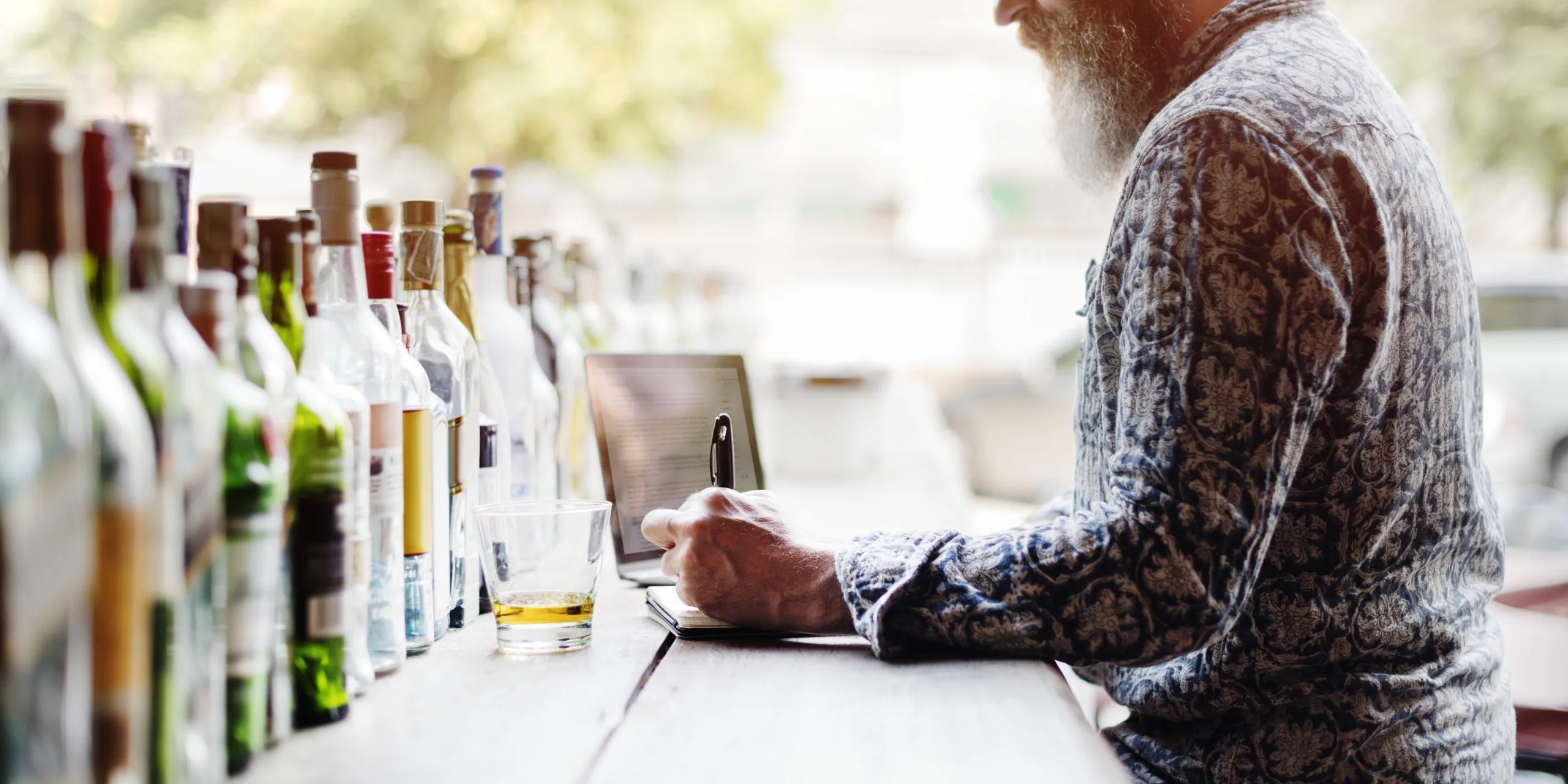 How Beverage Companies Improve Market Share Through Structured Benchmarking Strategies beverage-company-benchmarking-consulting-2-scaled