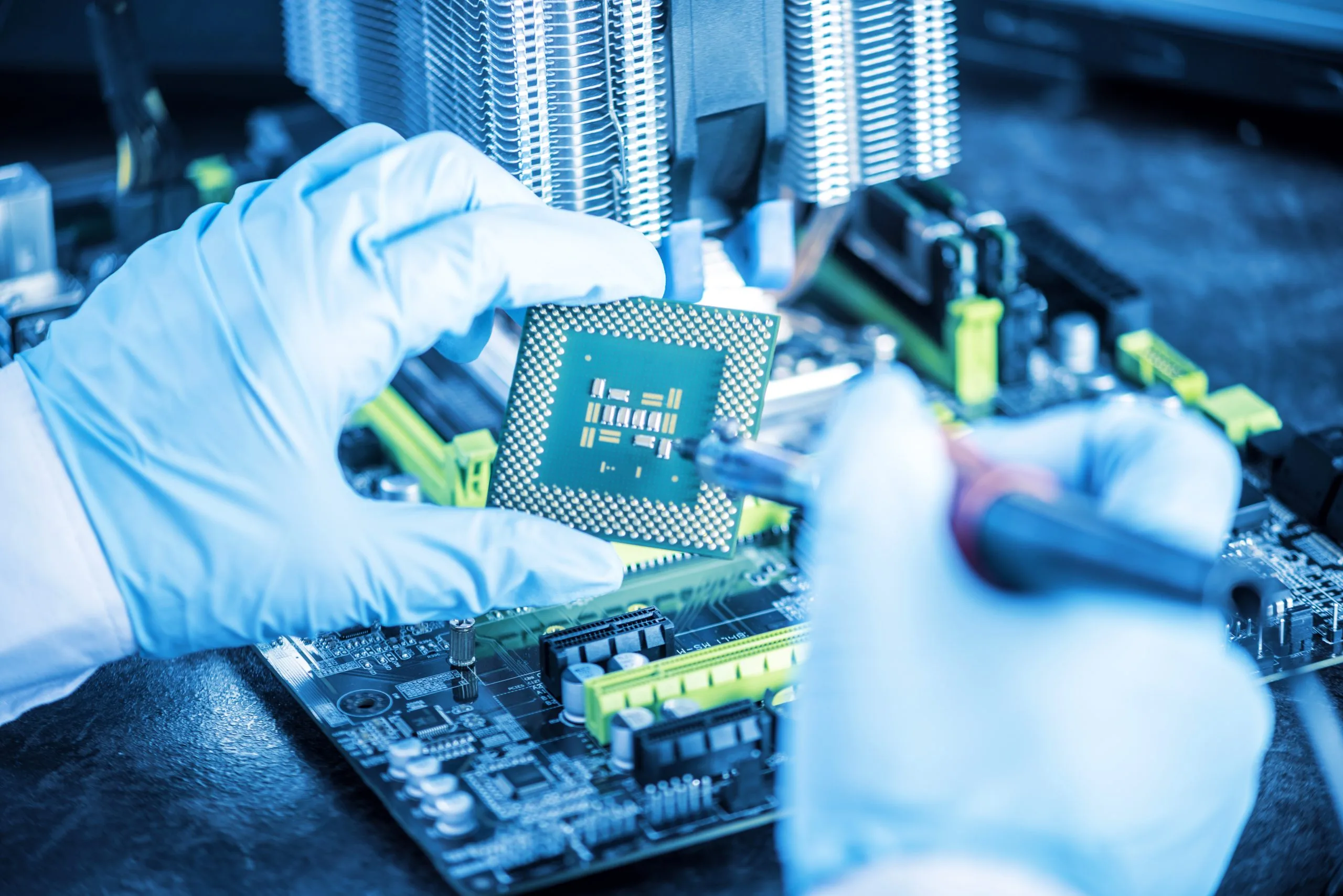 Italy Semiconductor Manufacturing Market Set to Experience 8% CAGR Growth by 2035 Driven by Rising Demand and Technological Advancements engineer-technician-computers-is-reviewing-failure-scaled