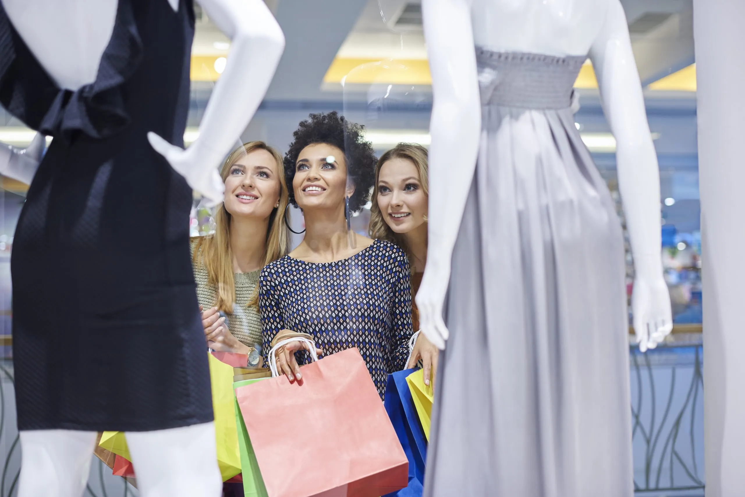 How Leading Fashion Brands Achieve Faster Inventory Turns in Cycles Shorter Than 6 Months global-fashion-retail-benchmarking-scaled