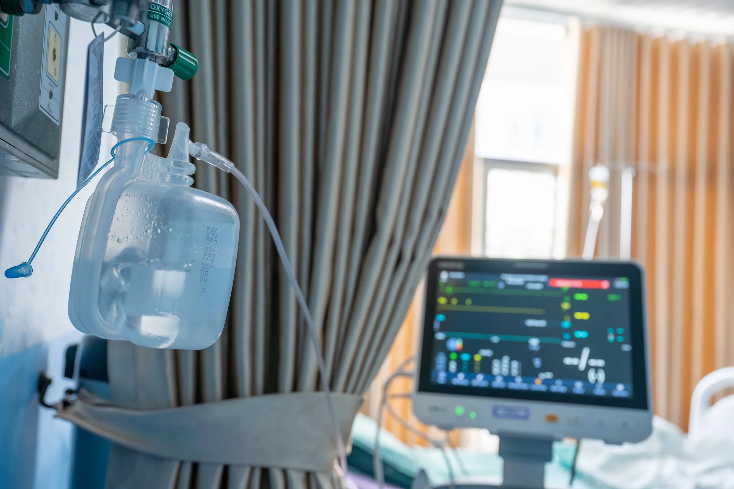 UAE Infusion Pumps Equipment Market Outlook 2035 icu-patient-screening-machine-hospital-clinics-scaled