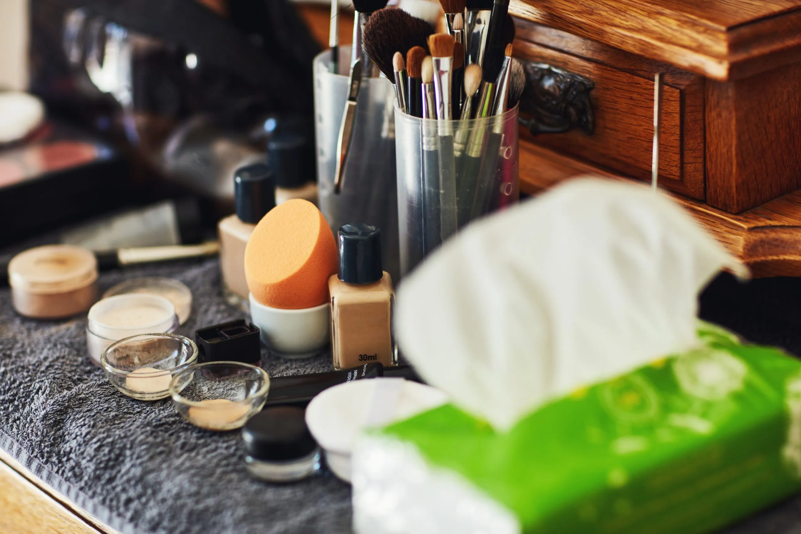 India beauty and personal care products Market Outlook to 2035 makeup-dressing-table-product-room-stylist-cosmetics-backstage-beauty-event-foundation-lipstick-brush-tools-beautician-kit-blush-eyeshadow-luxury-powder-set-scaled