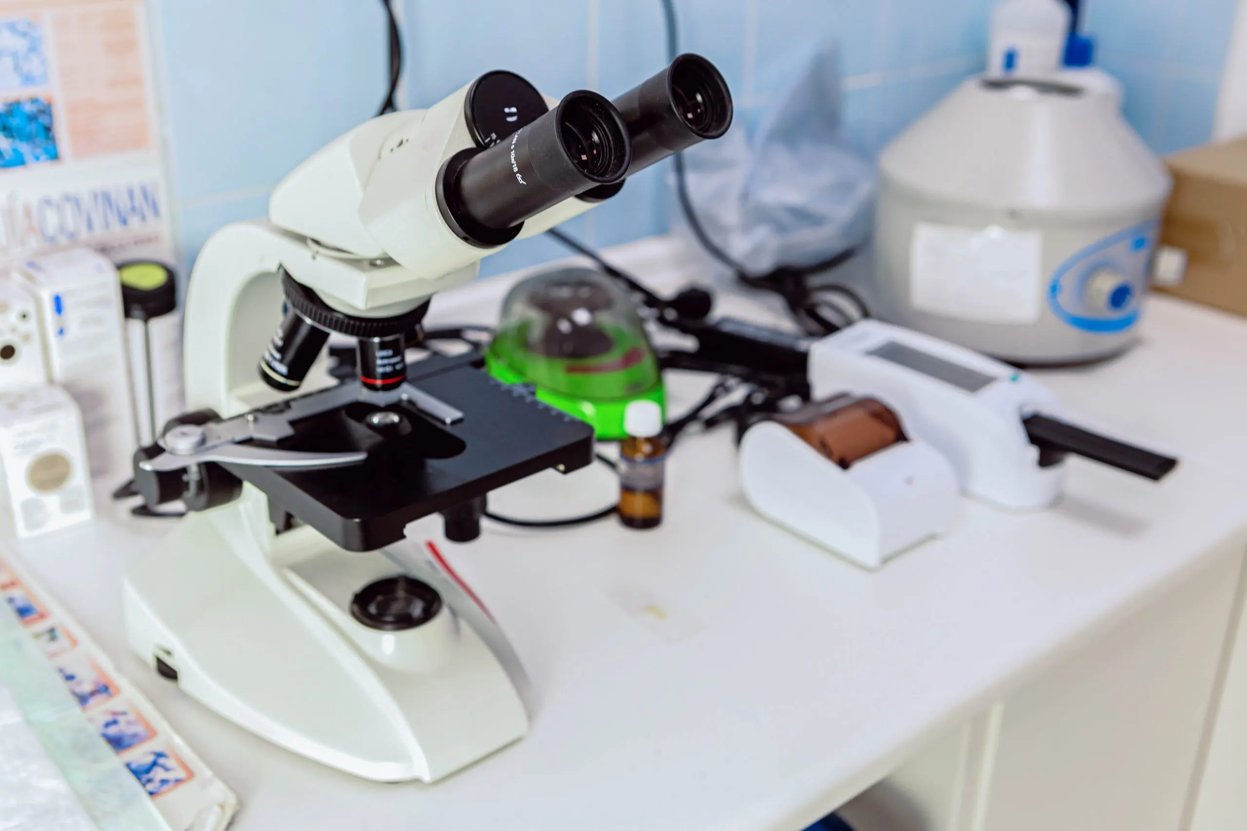 Philippines Microscopes Equipment Market Outlook 2035 microscope-is-open-green-liquid-scaled