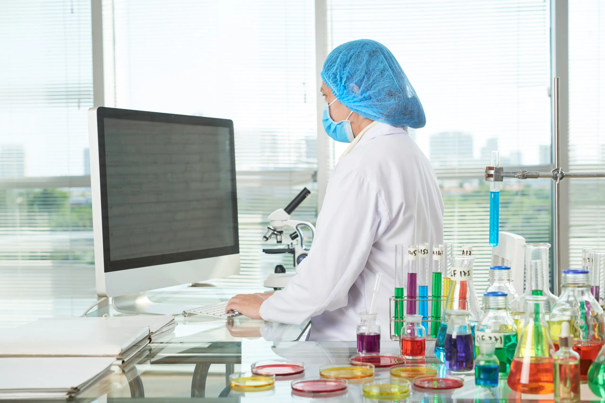 Analyzing Patent Expiries Impacting Billions in Revenue Across Global Pharma Markets pharma-patent-landscape-analysis-scaled