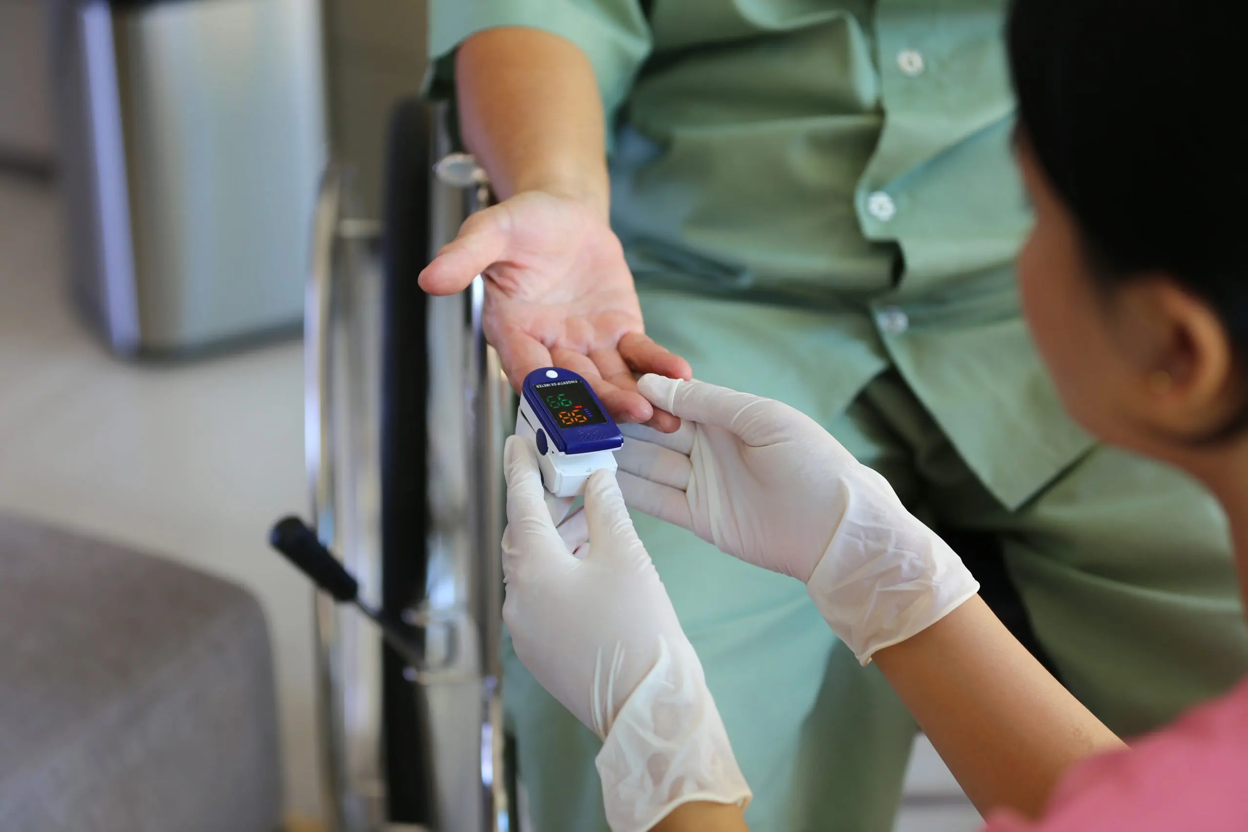 USA Urine Glucose Meters Equipment Market Outlook 2035 process-measuring-level-oxygen-blood-finger-scaled