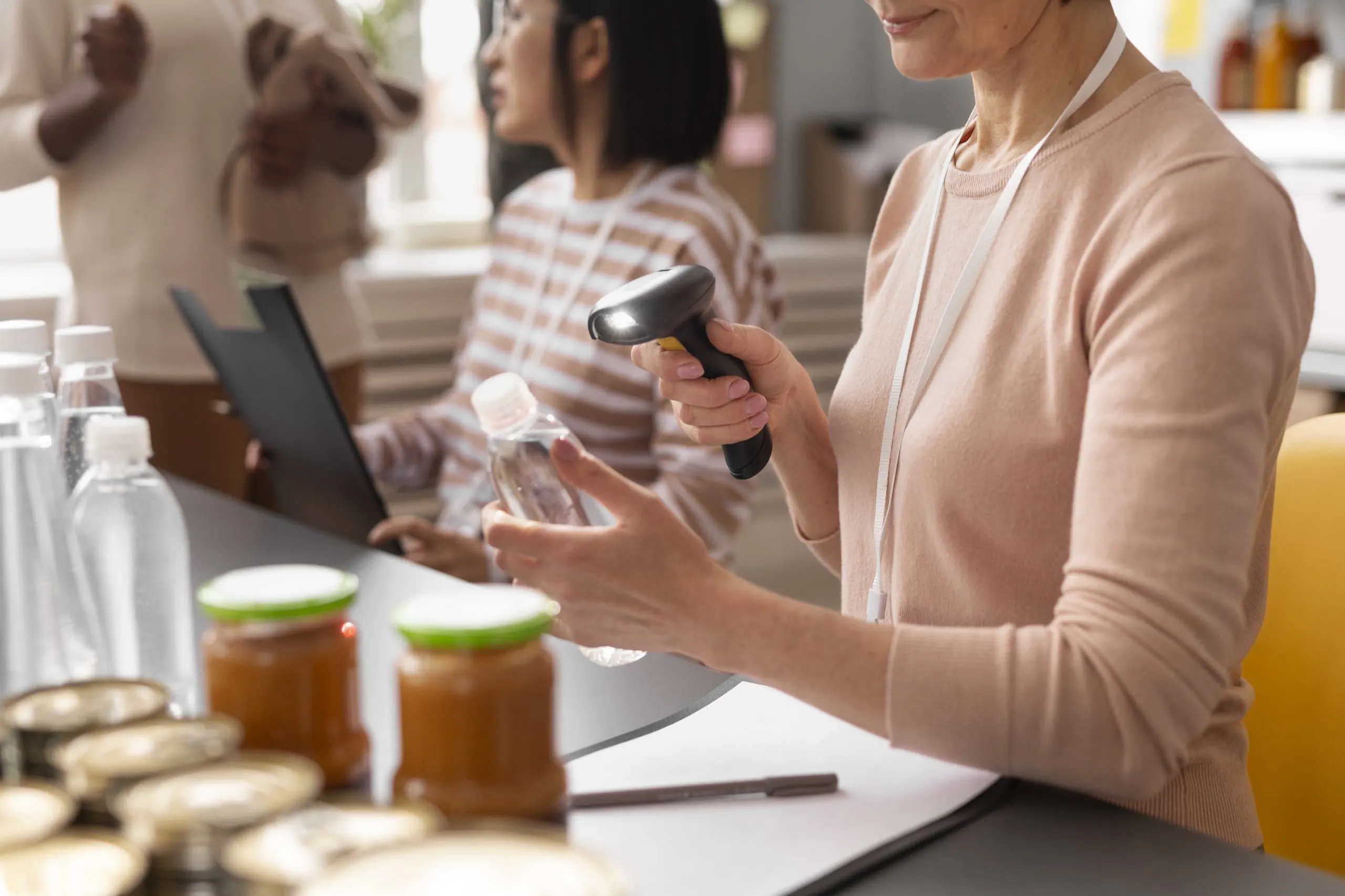 Evaluating Retail Performance in Beverage Segments Competing for Shelf Space and Visibility retail-beverage-benchmarking-services-scaled