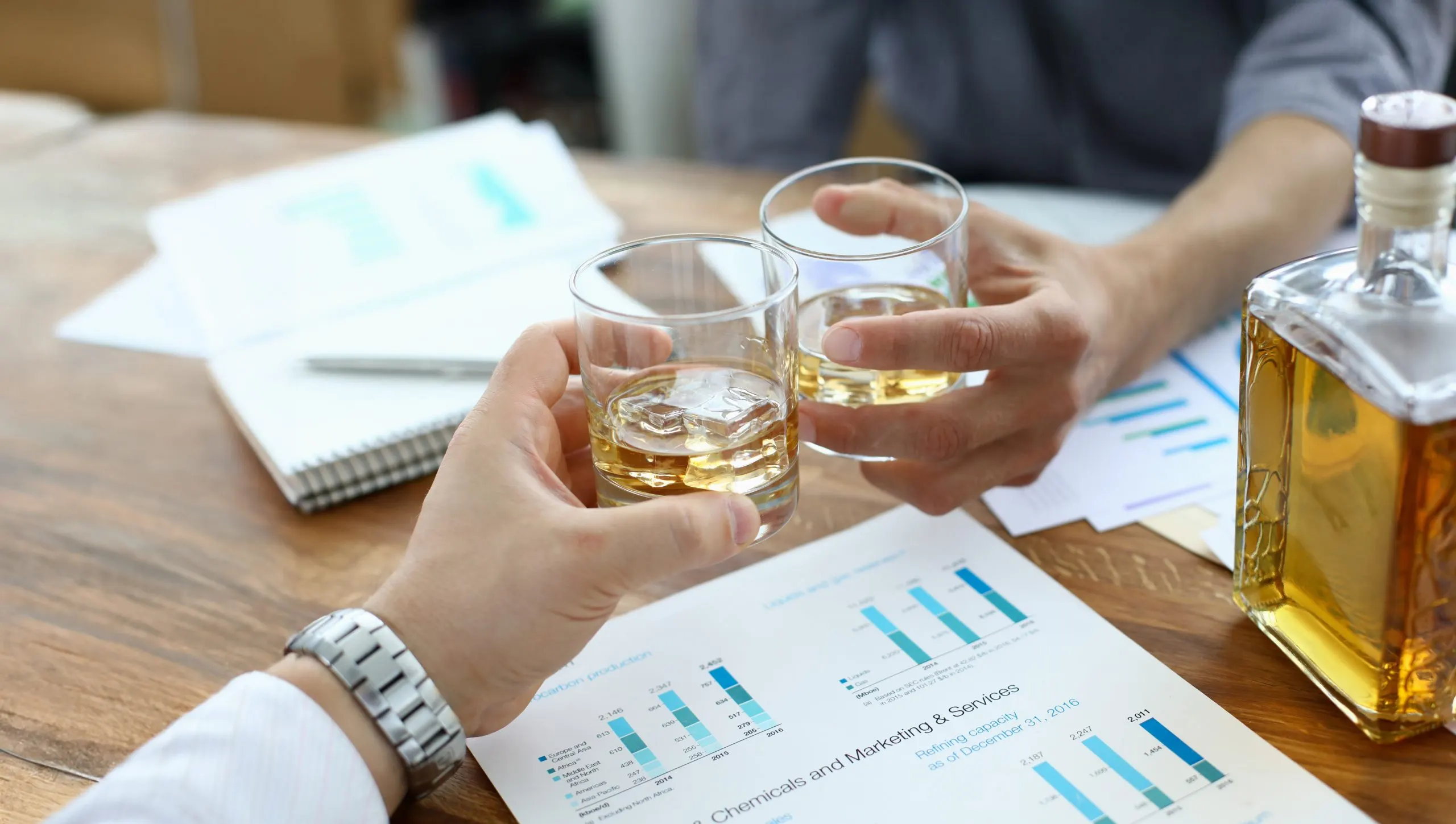 How Alcohol Brands Compete in High-Margin Markets Driven by Premium Segments spirits-and-alcohol-benchmarking-reports-scaled