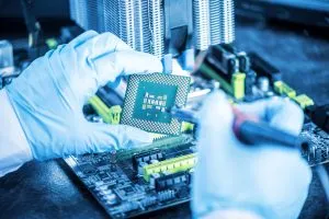 Canada’s Semiconductor Manufacturing Sector Builds Scale Through Photonics, Packaging and Compound Chips