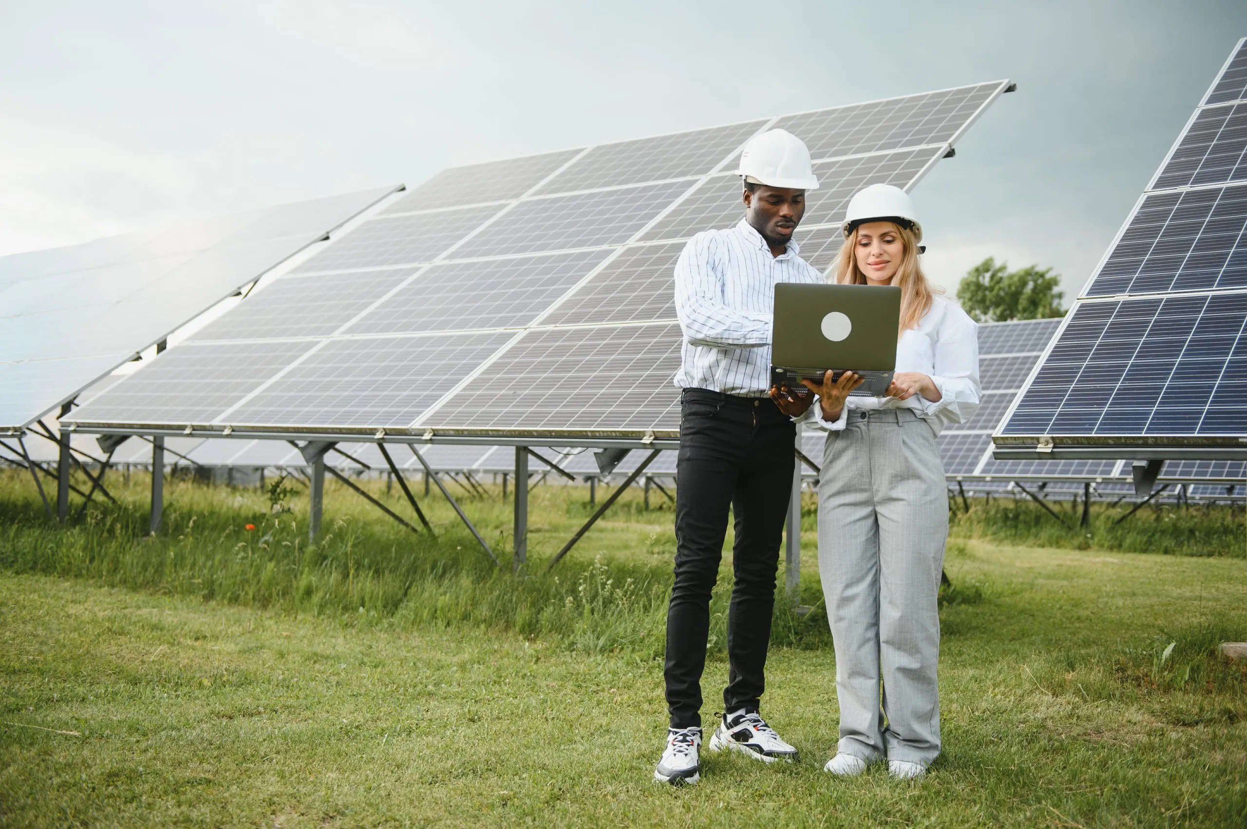 Kenya Solar EPC Market to Cross 600 MW Installed Solar Capacity Amid Rising Commercial Rooftop Demand Kenya-solar-epc-industry-scaled
