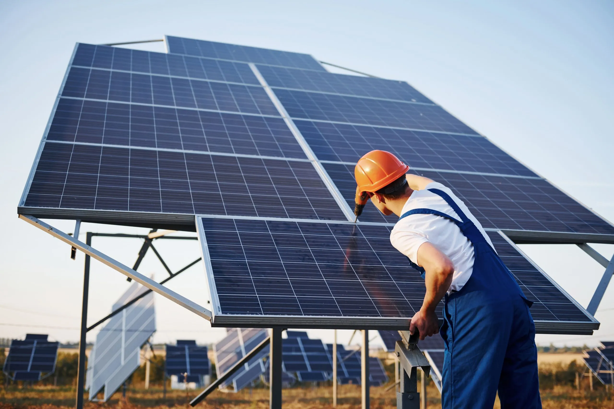 Kenya Solar Market Expands Rapidly After 1.4 GW Solar Import Milestone Signals Rising Renewable Energy Adoption Kenya-solar-pv-industry-scaled