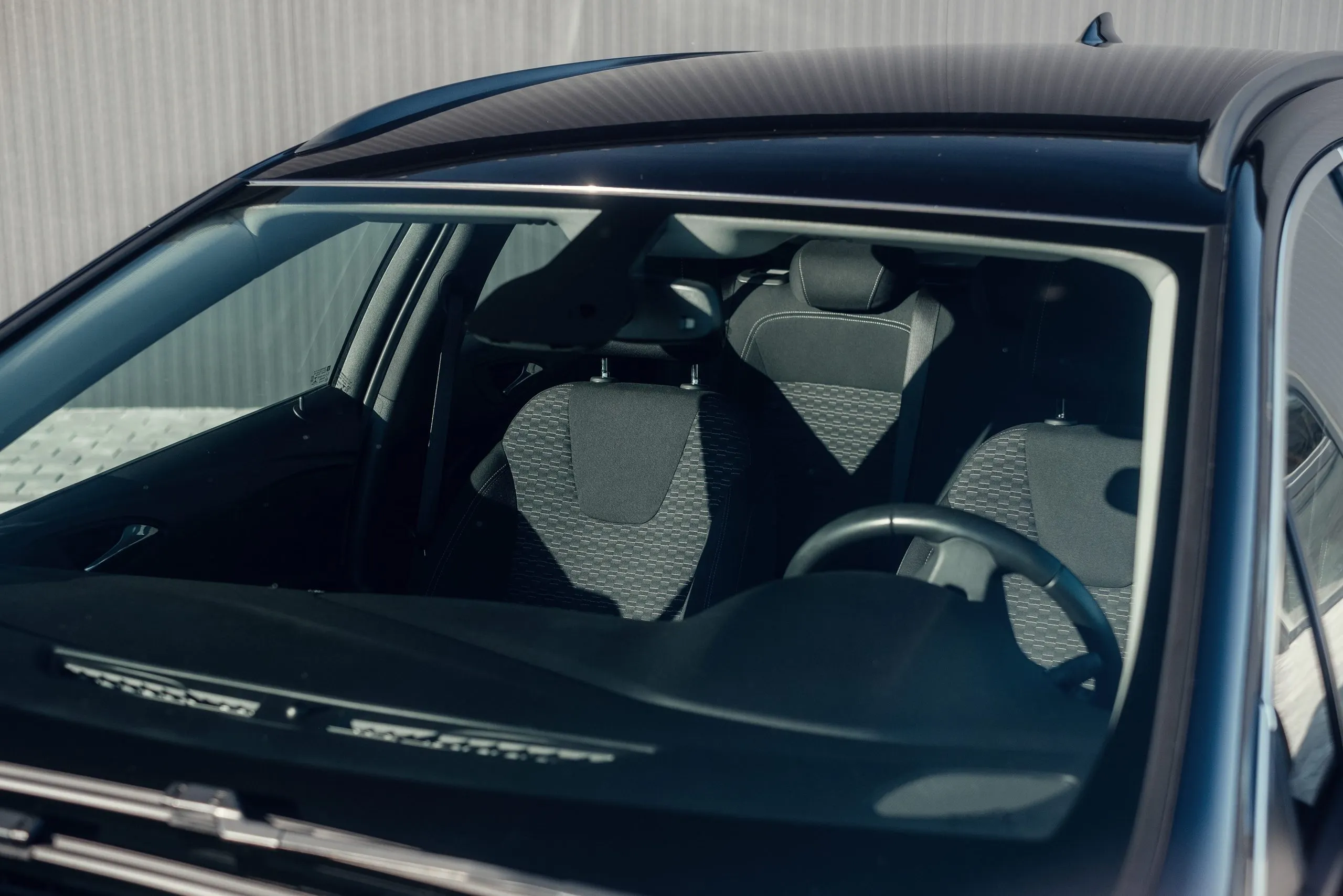 Philippines Windshields Industry Gains Momentum as Automotive Glass Market Nears USD 1.1 Billion Value Philippines-windshields-industry-scaled