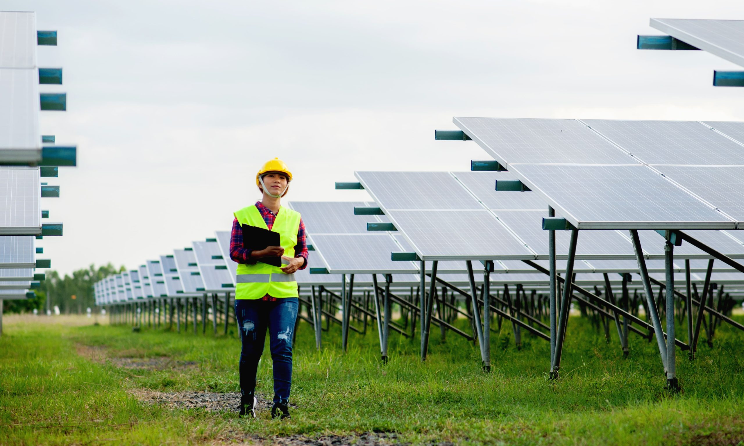 South Africa Solar EPC Market to Cross 16 GW Installed Capacity Amid Rising Private Power Projects South-Africa-solar-epc-industry-scaled