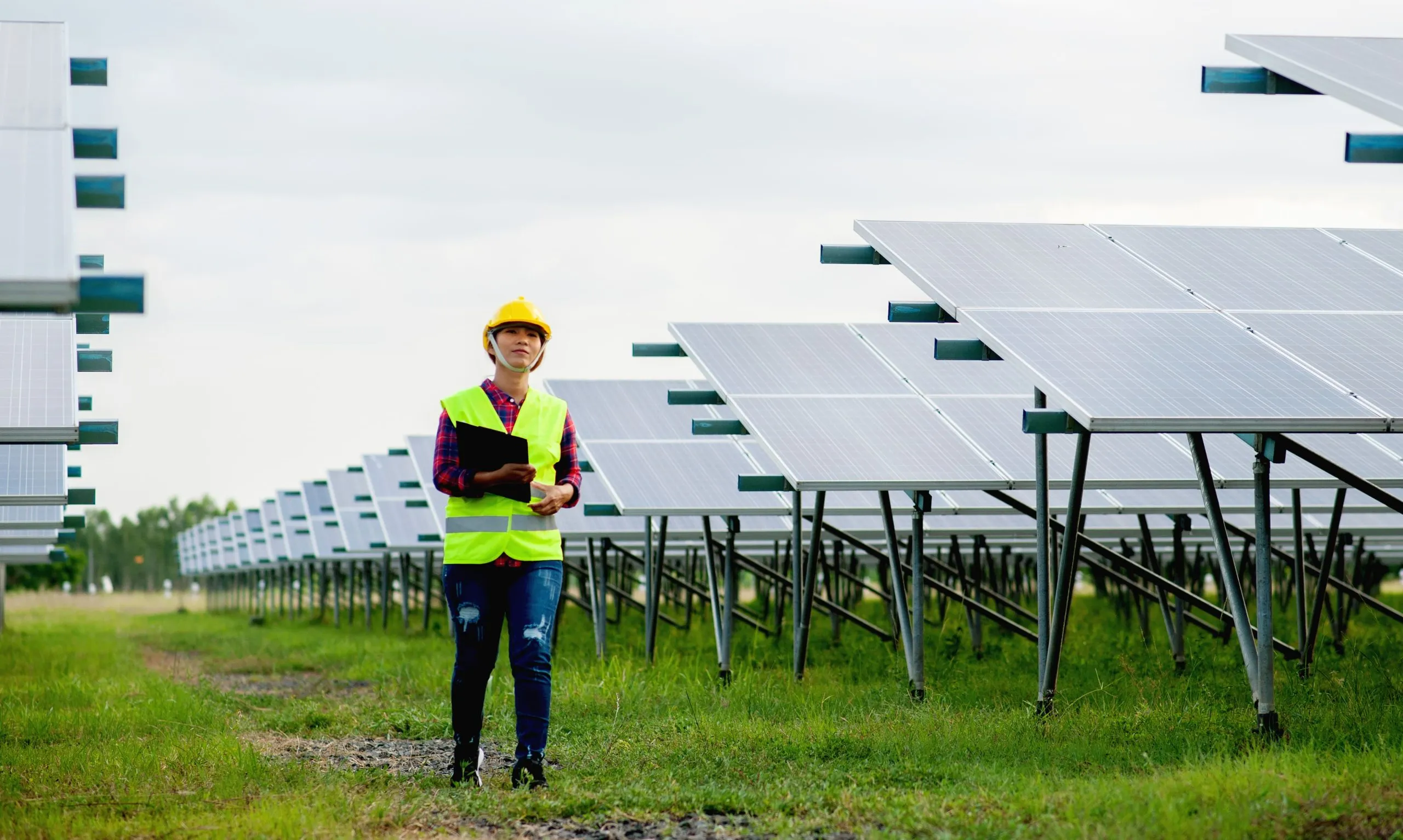 South Africa Solar EPC Market to Cross 16 GW Installed Capacity Amid Rising Private Power Projects South-Africa-solar-epc-industry-scaled
