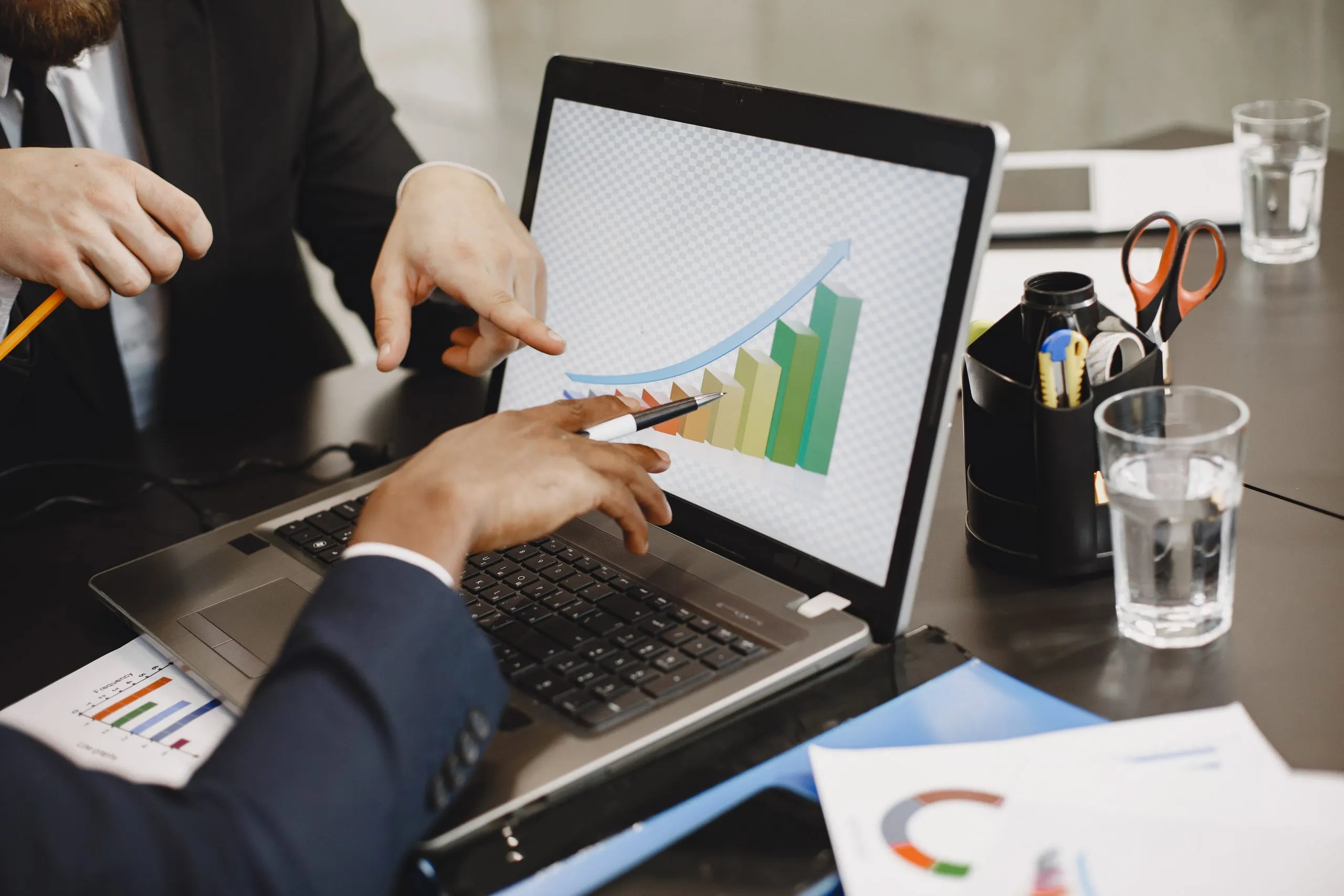 How Auto Finance Supports Vehicle Sales in Markets with Financing Penetration Above 60% auto-finance-competitor-analysis-scaled