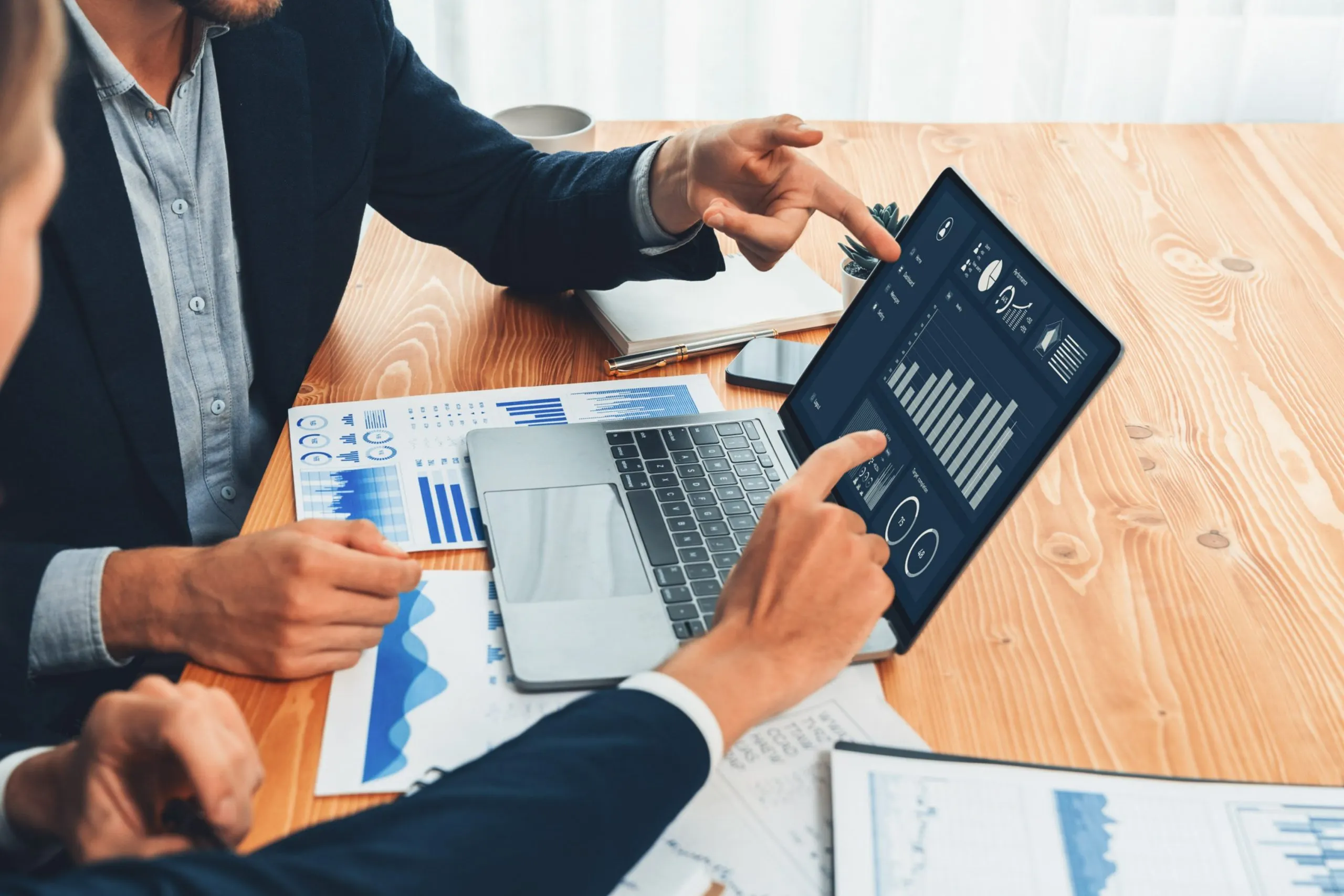 How Leading Banks Achieve ROE Above 12% in a Regulated and Cost-Intensive Environment banking-profitability-analysis-scaled