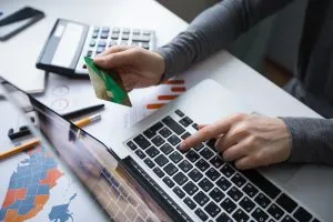 How Cross Border Payments Benchmarking Improves Efficiency in a USD 150 Trillion Market