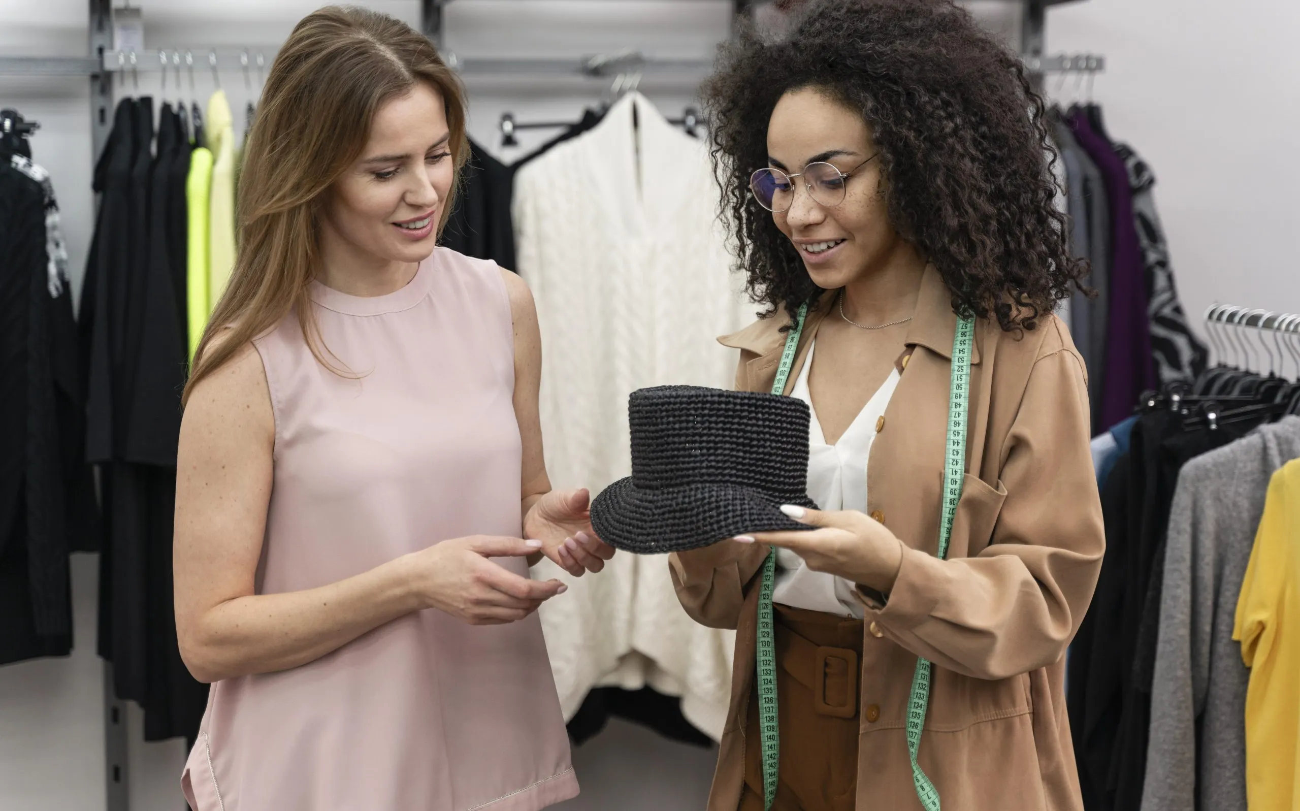Philippines Shapewear Market Outlook to 2035 female-personal-shopper-helping-cutomer-scaled