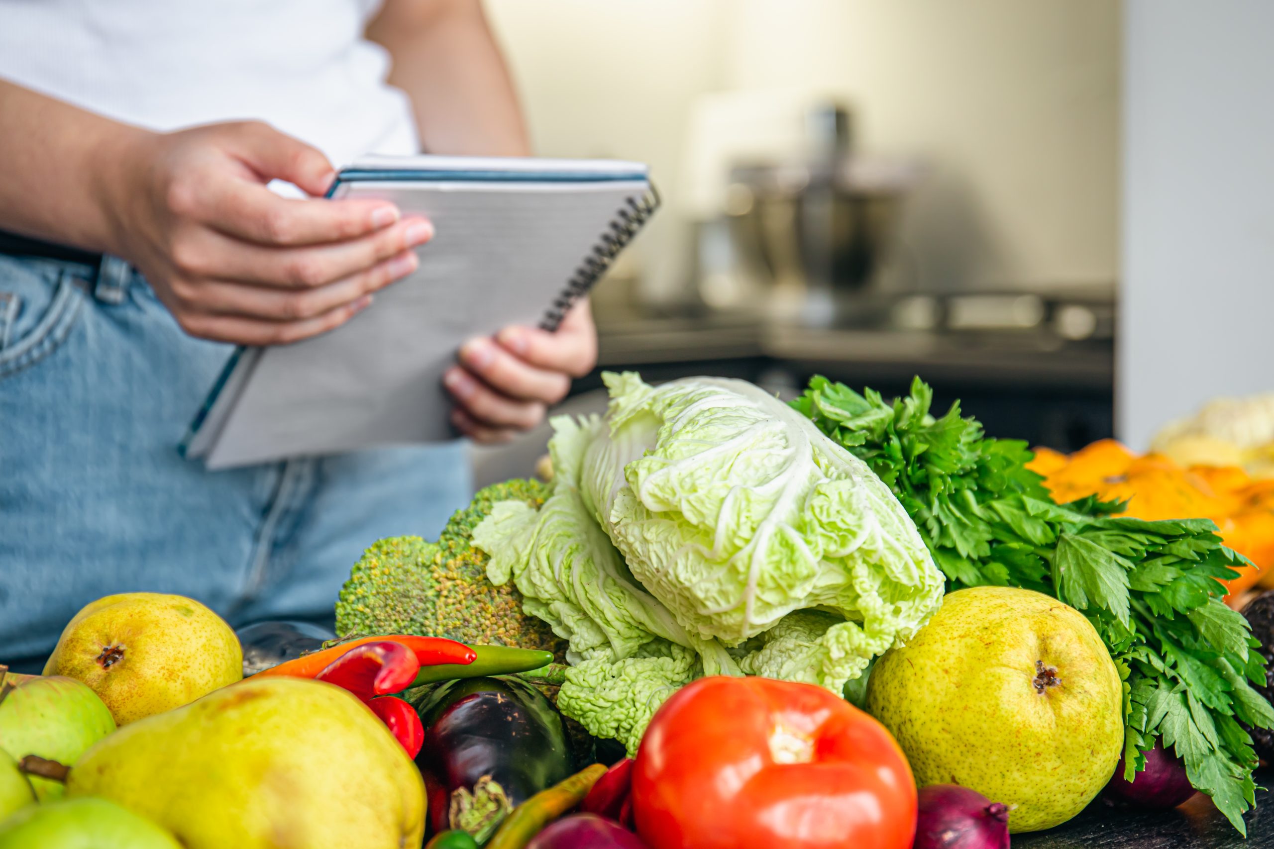 Benchmarking Fresh Produce Supply Chains in High-Volume Agricultural Markets fruit-and-vegetable-market-benchmarking-scaled