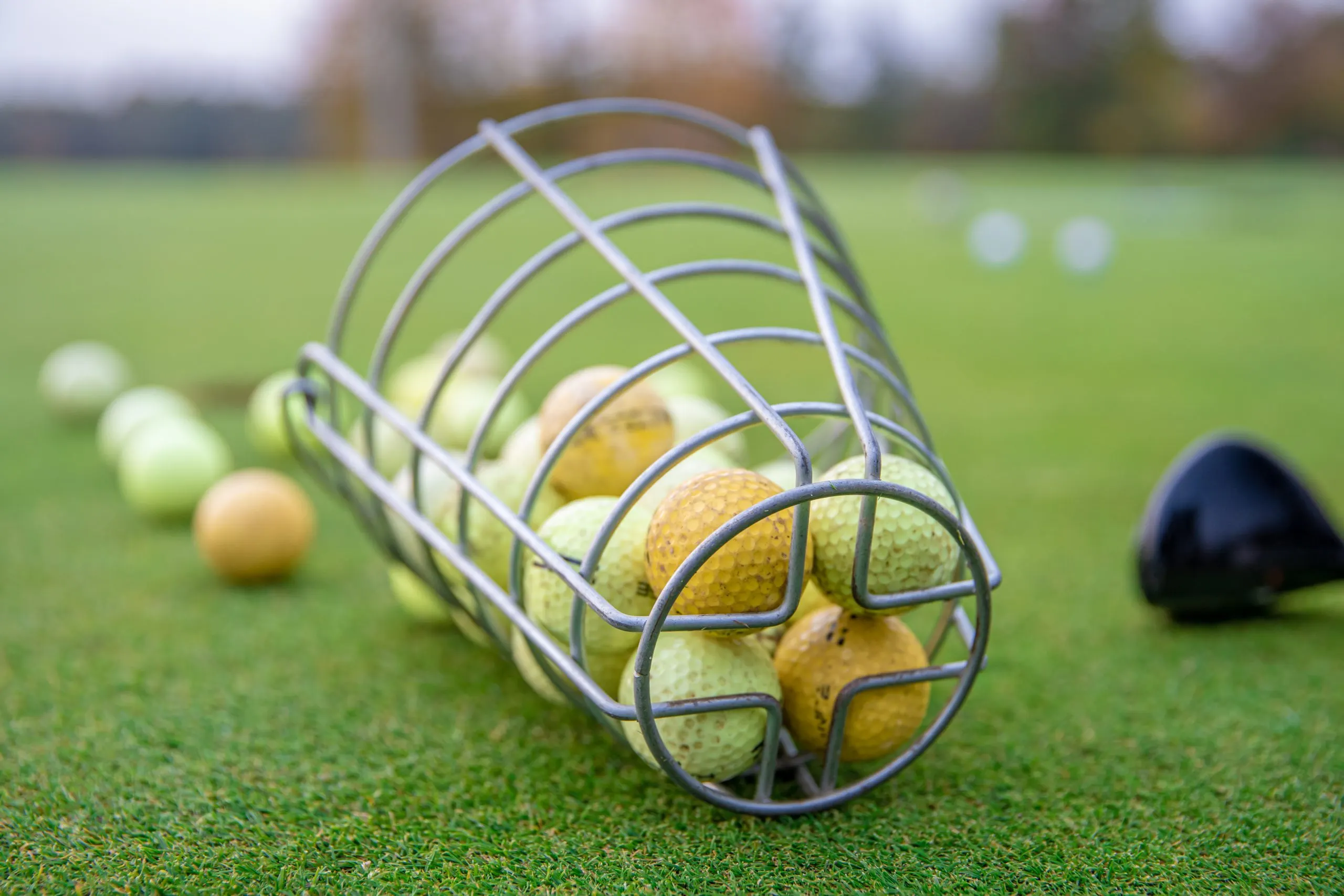 Philippines Artificial Turf Market Outlook to 2035 golf-equipment-green-golf-course-balls-sticks-ready-play-scaled