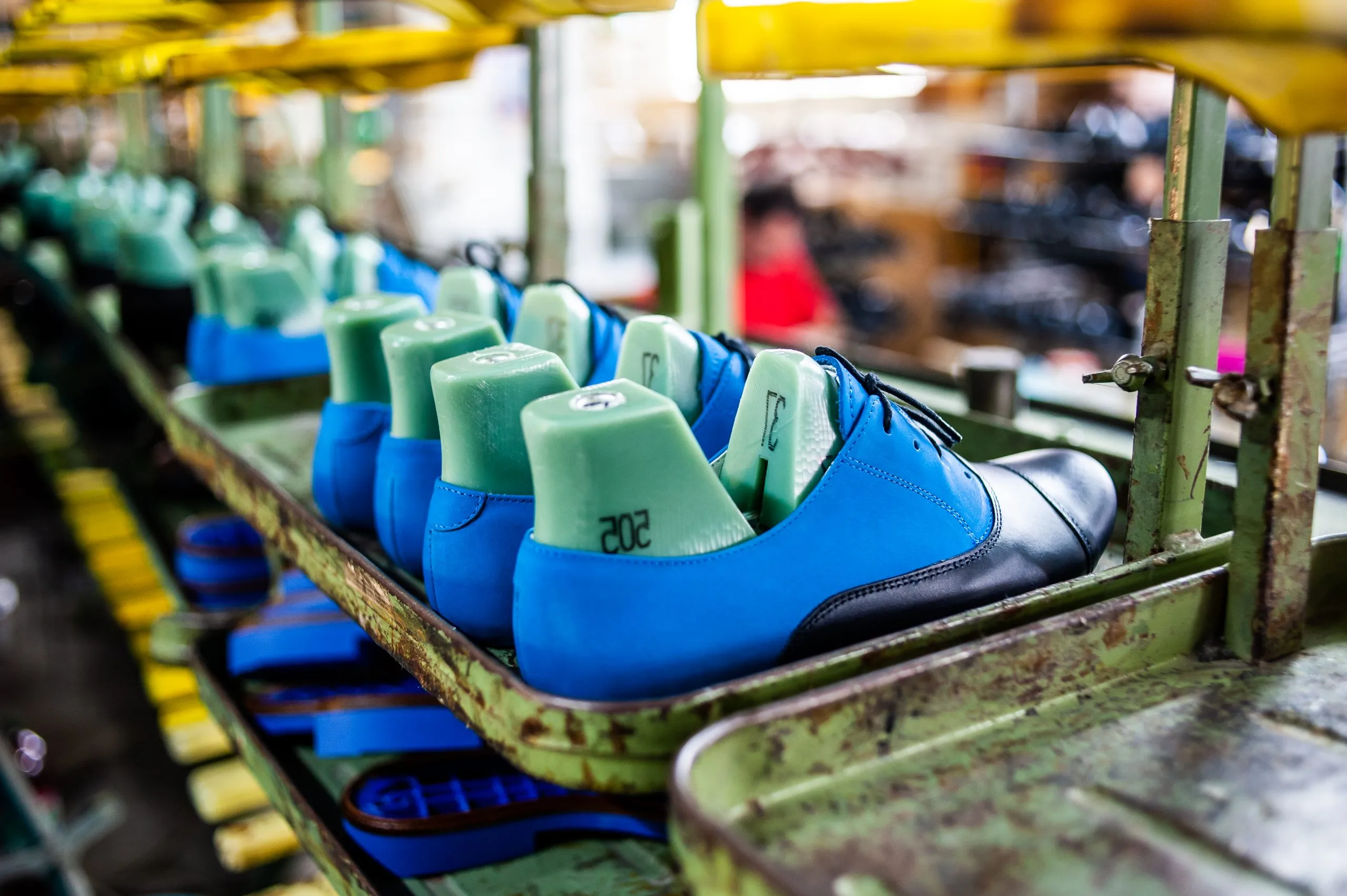 India Industrial Protective Footwear Market Gains Momentum as Workplace Safety Demand Supports 9.4% CAGR Growth handmade-high-quality-craft-leather-shoes-scaled
