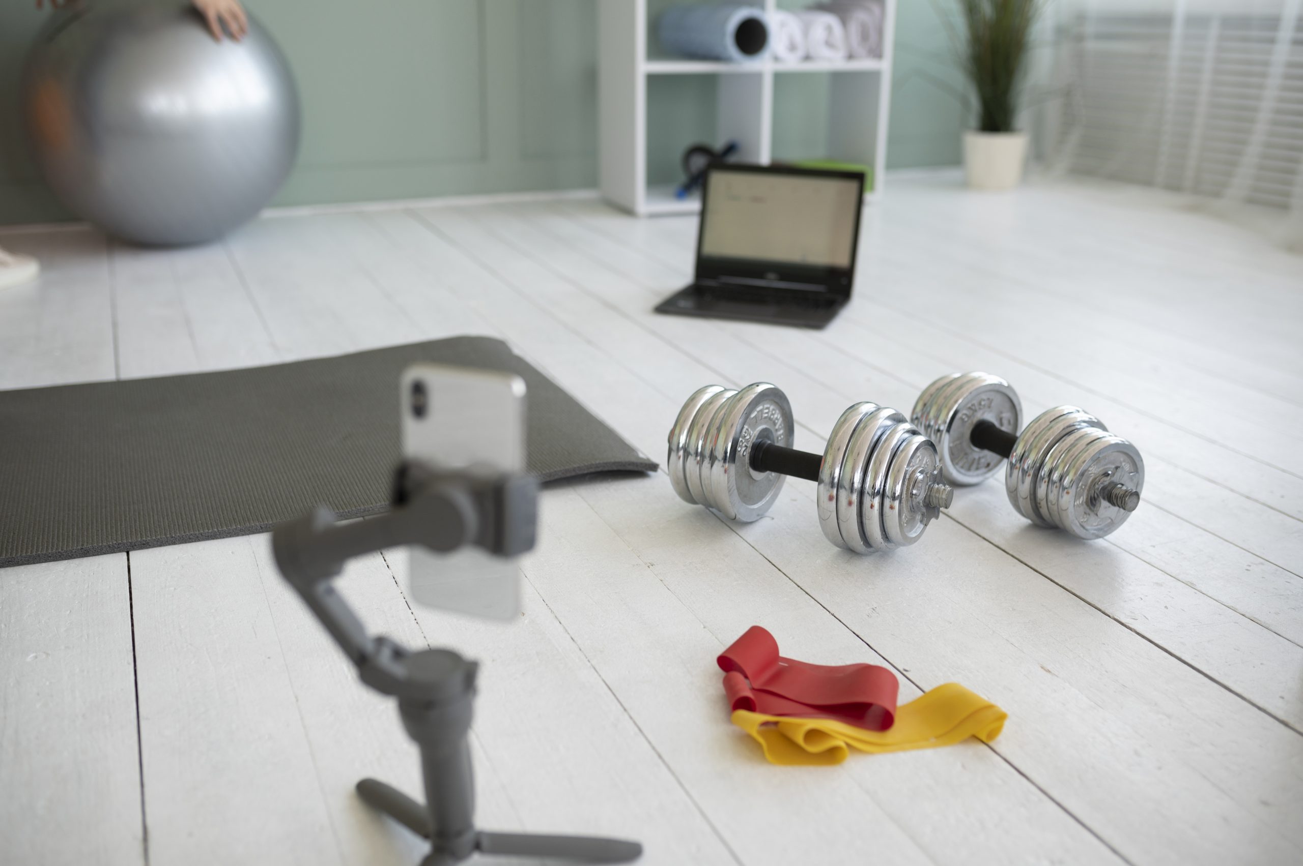 UAE Home Fitness Equipment Market Growth Fueled by Connected Fitness Demand and 9.8% CAGR value high-angle-sport-equipment-device-scaled