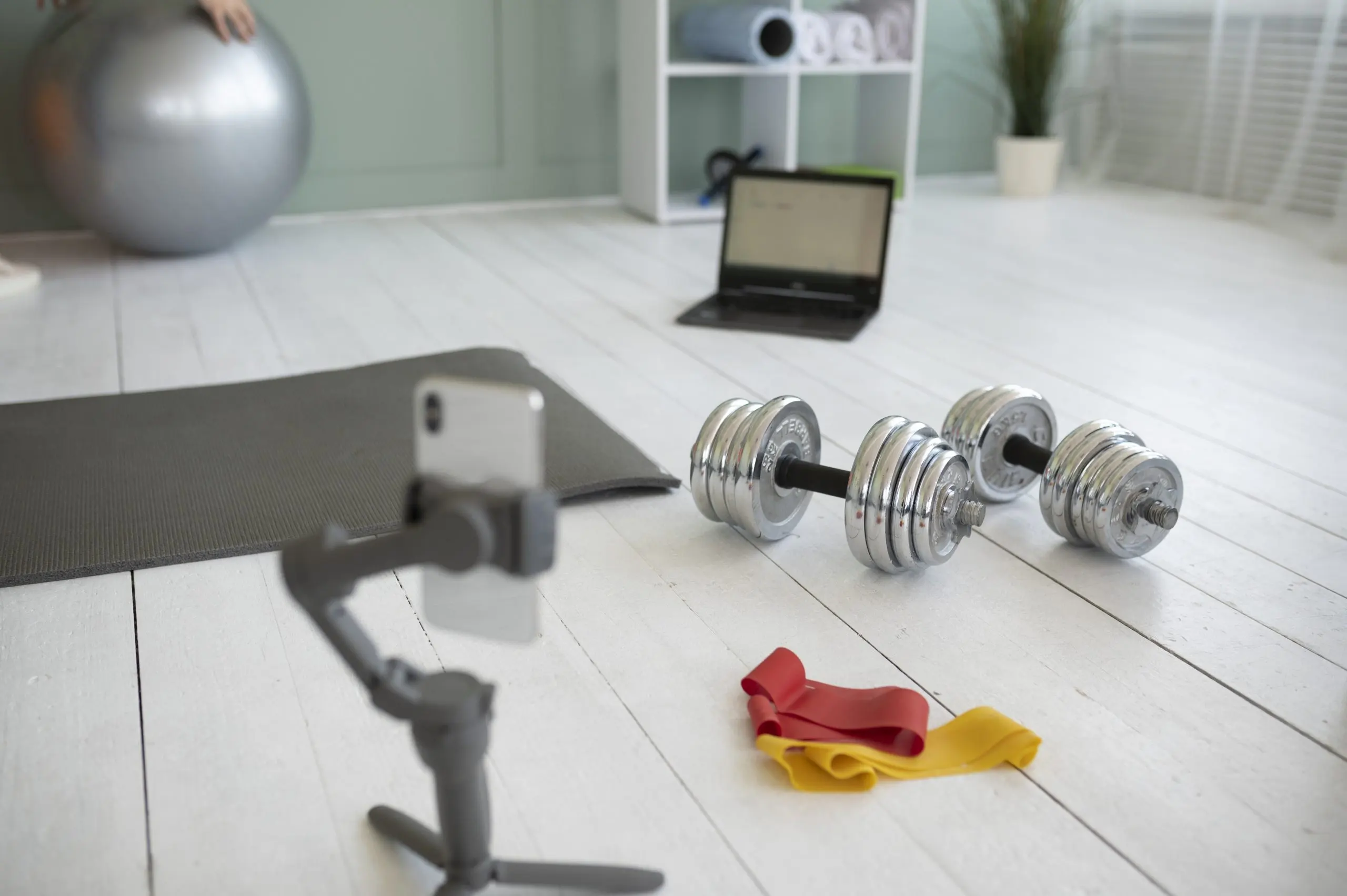 UAE Home Fitness Equipment Market Growth Fueled by Connected Fitness Demand and 9.8% CAGR value high-angle-sport-equipment-device-scaled