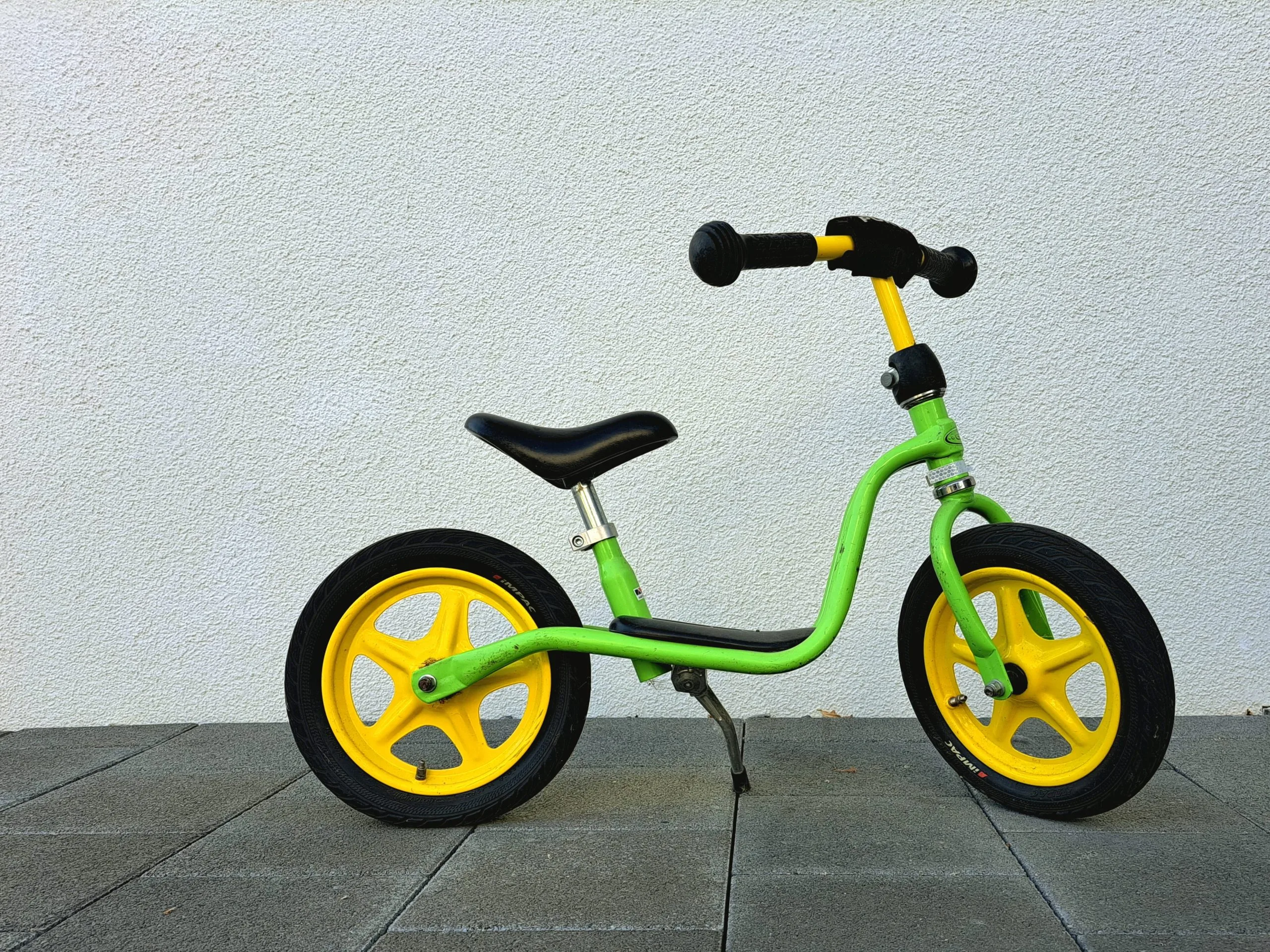 USA Bicycle Market Outlook to 2035 high-angle-view-bicycle-street-scaled